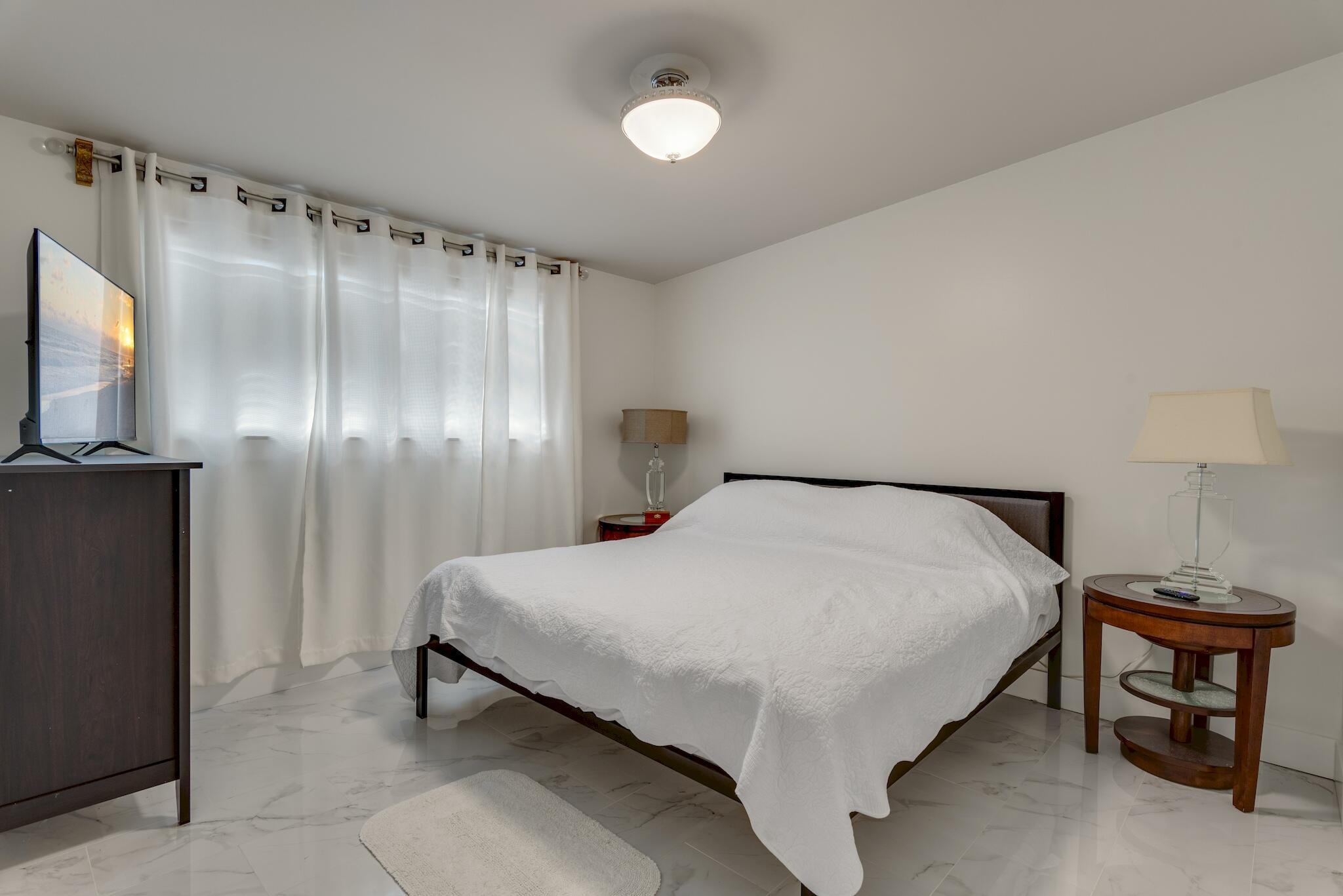 EL CENTRO BEACH - Residential