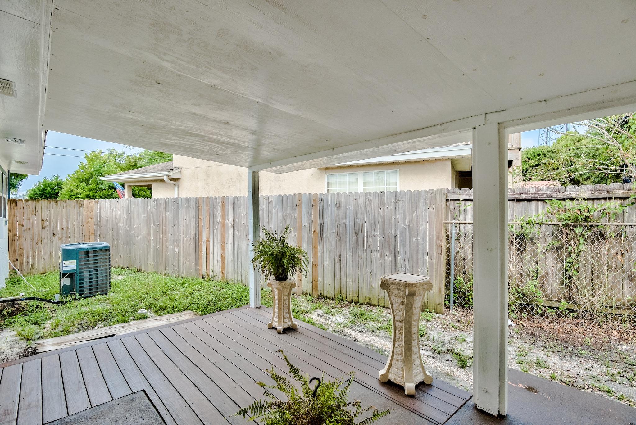 EL CENTRO BEACH - Residential