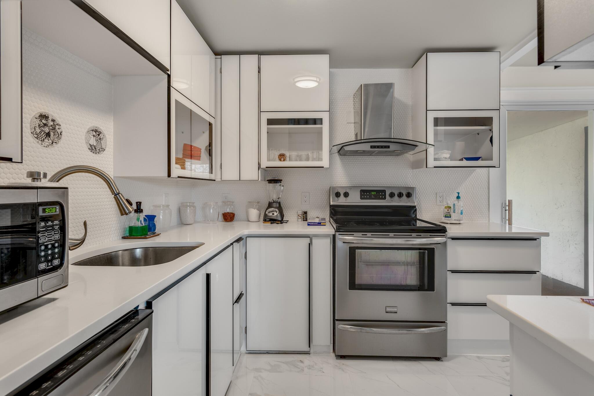 EL CENTRO BEACH - Residential