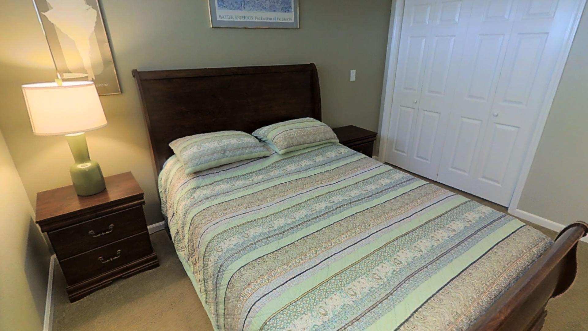 ISLANDER CONDO - Residential