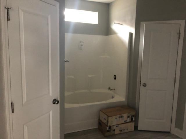 CRESCENT SHORES - Residential