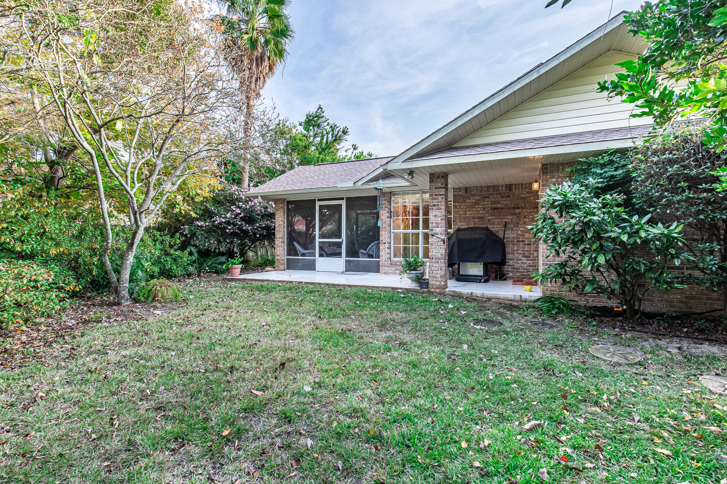 EMERALD BREEZE ESTATES - Residential