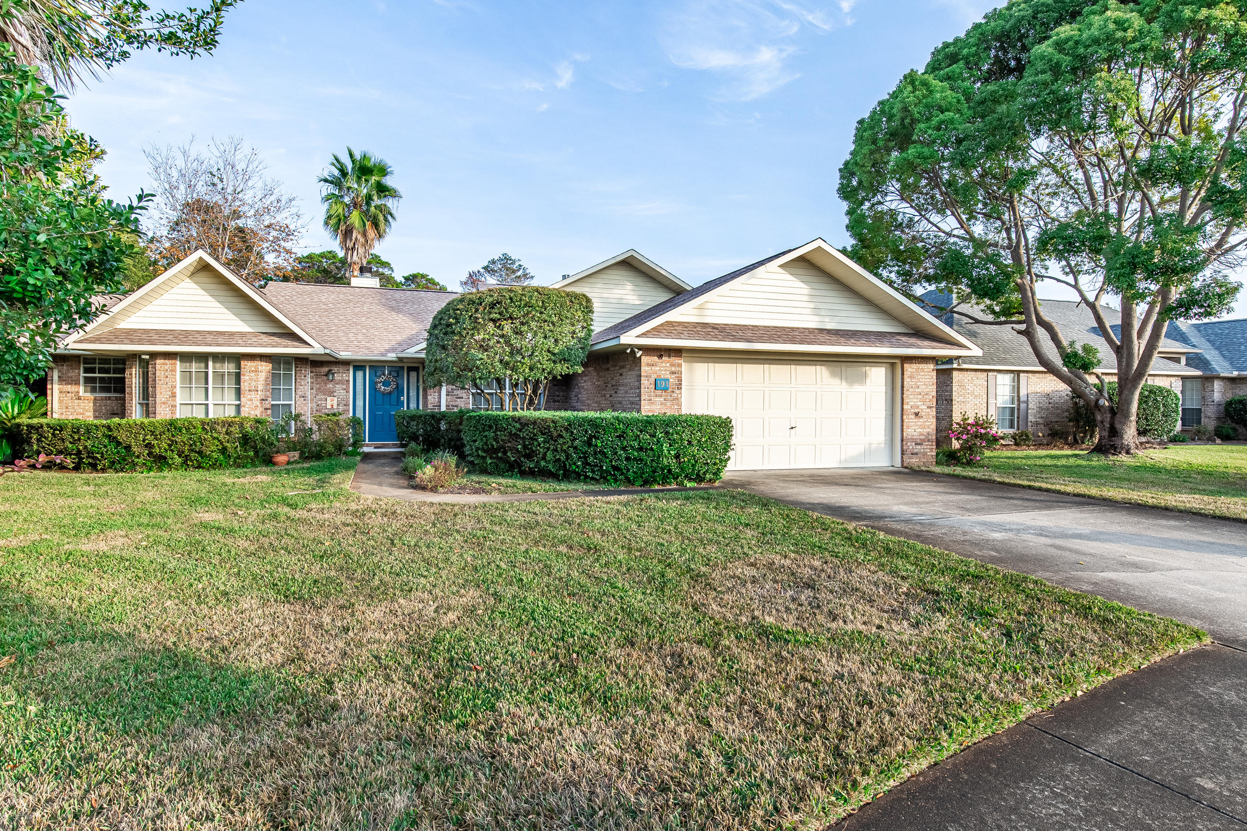 EMERALD BREEZE ESTATES - Residential