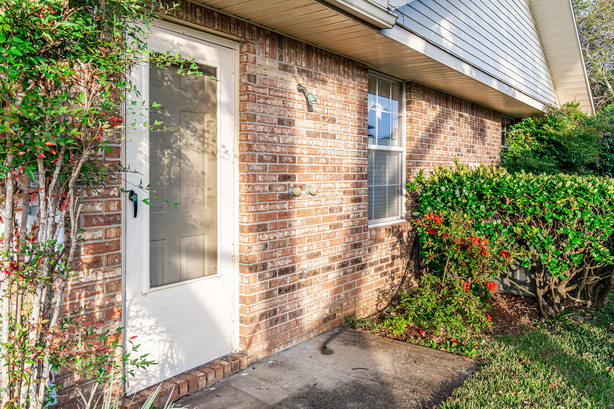 EMERALD BREEZE ESTATES - Residential