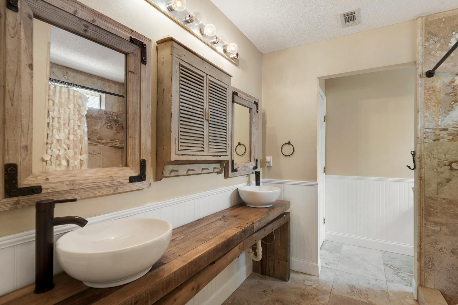 MALIBU GARDENS - Residential