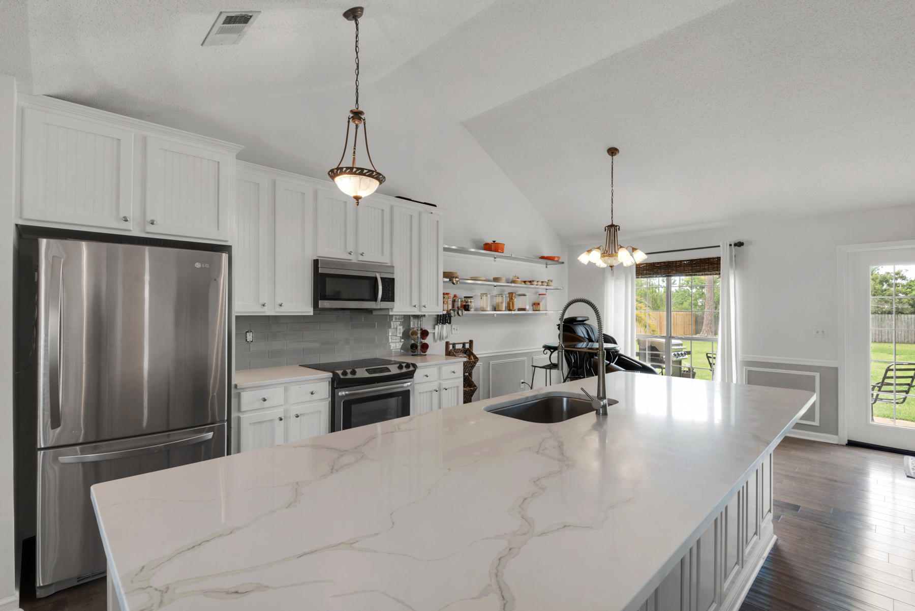 MALIBU GARDENS - Residential