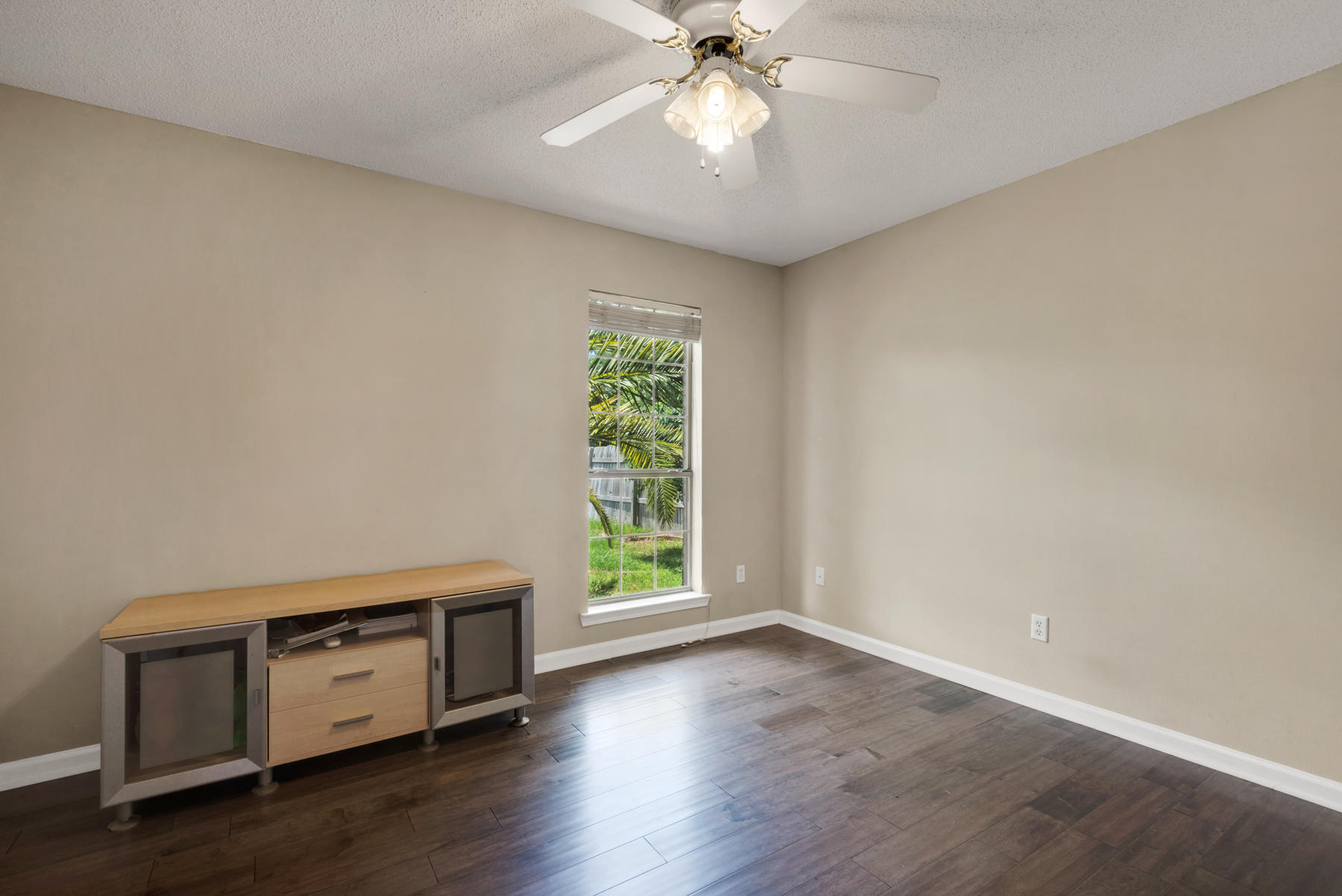 MALIBU GARDENS - Residential