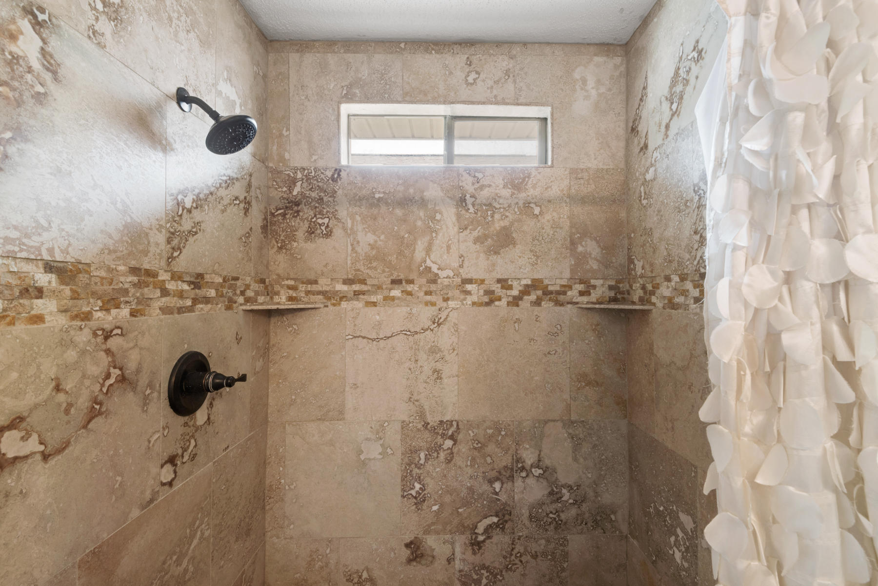 MALIBU GARDENS - Residential