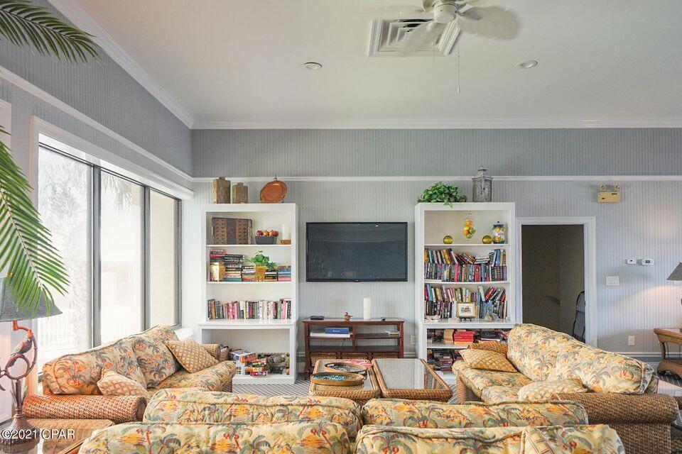 Pelican Walk - Residential