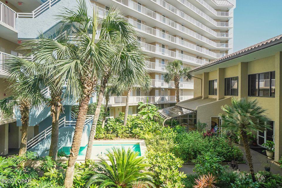 Pelican Walk - Residential