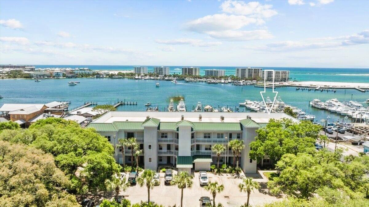 BARATARIA CONDO - Residential