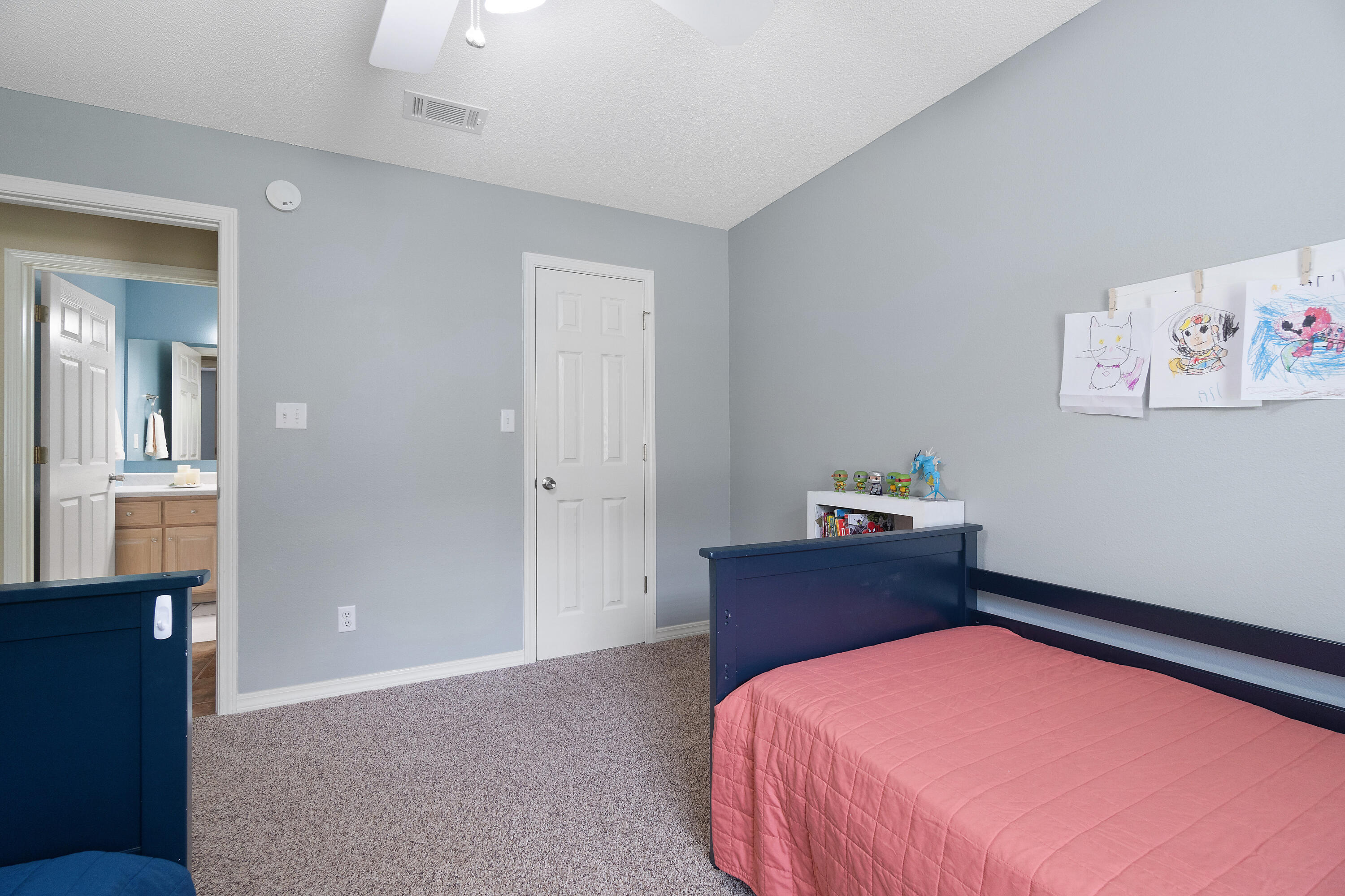 HIDDEN ESTATES - Residential