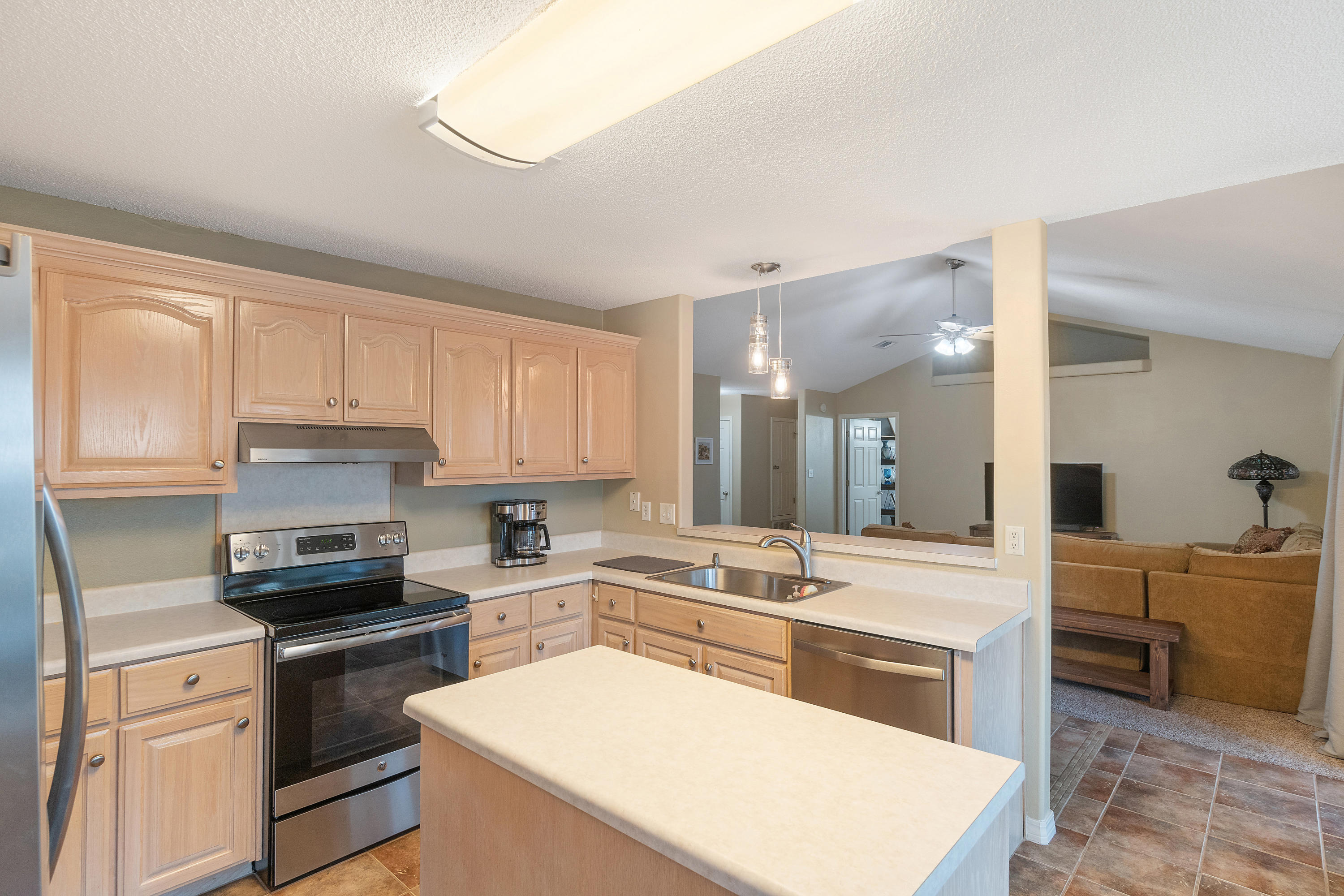 HIDDEN ESTATES - Residential