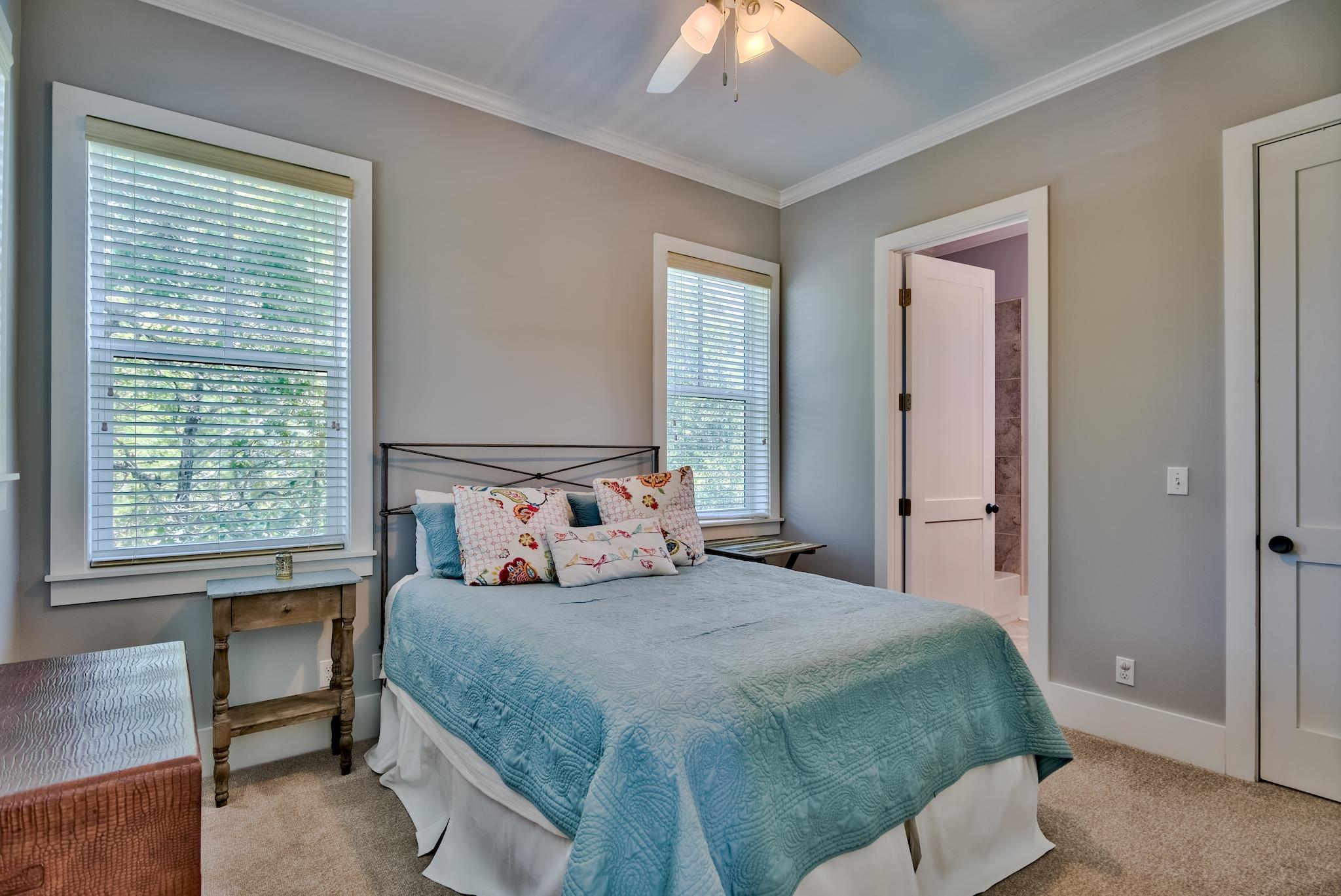 FOREST LAKES - Residential