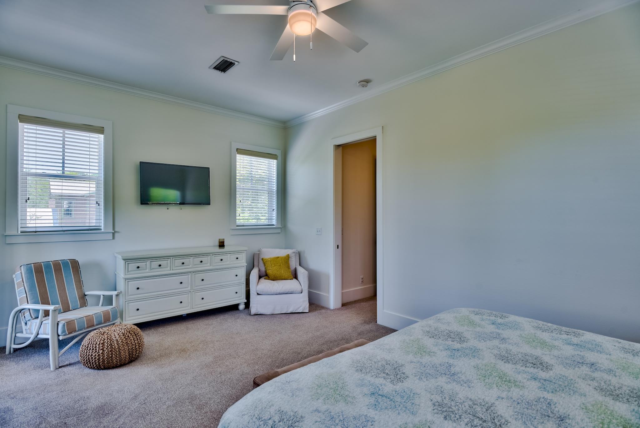FOREST LAKES - Residential
