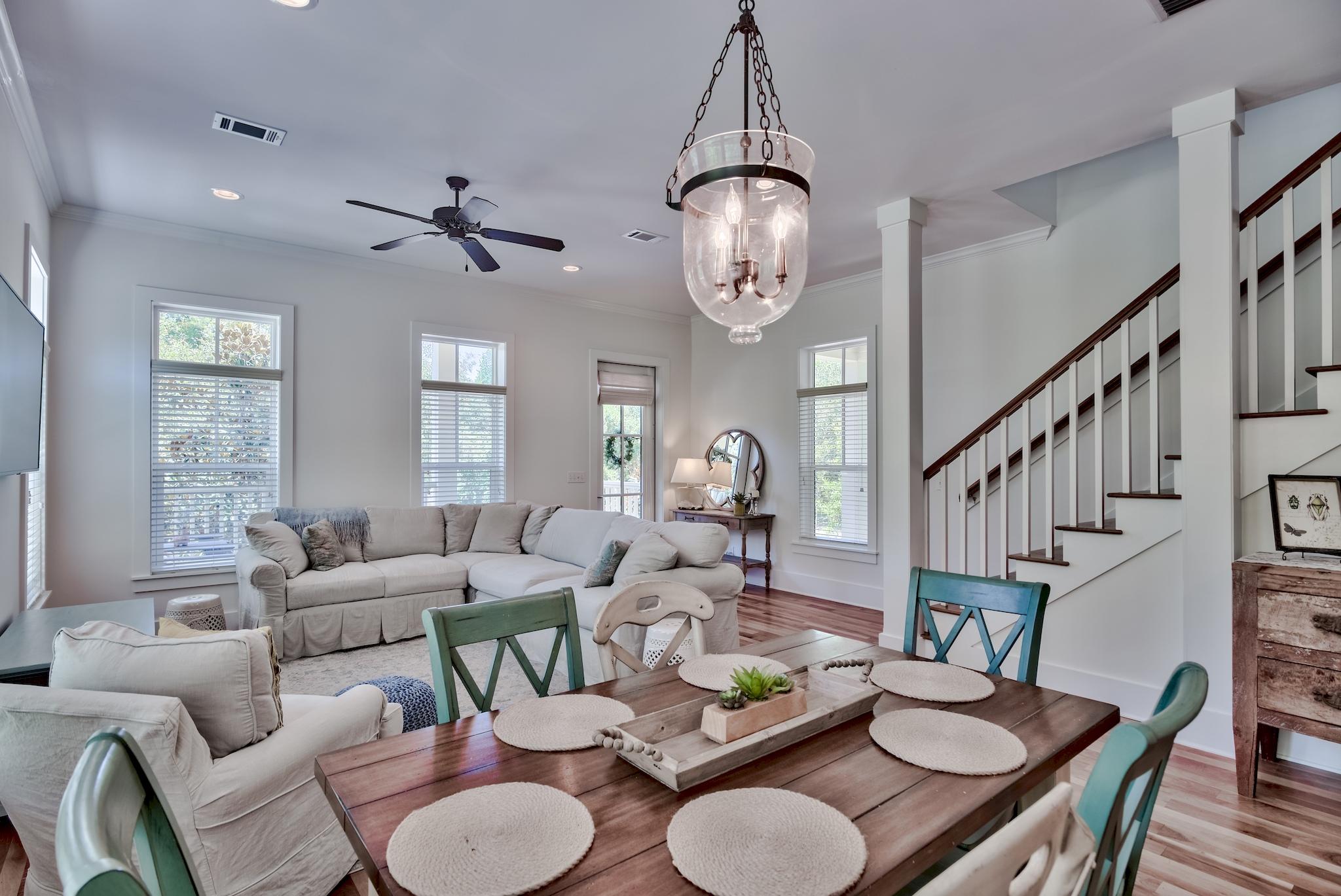 FOREST LAKES - Residential