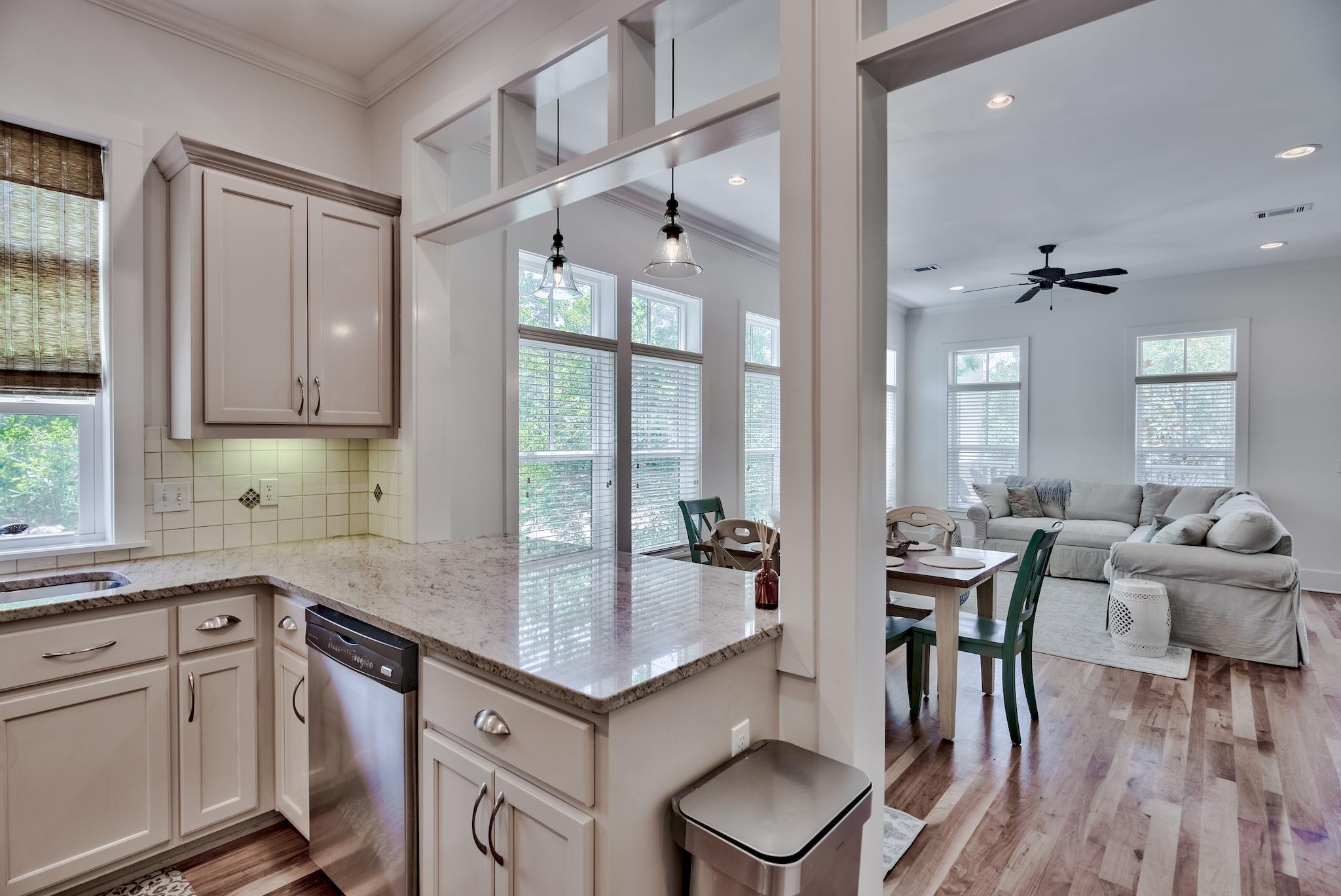 FOREST LAKES - Residential