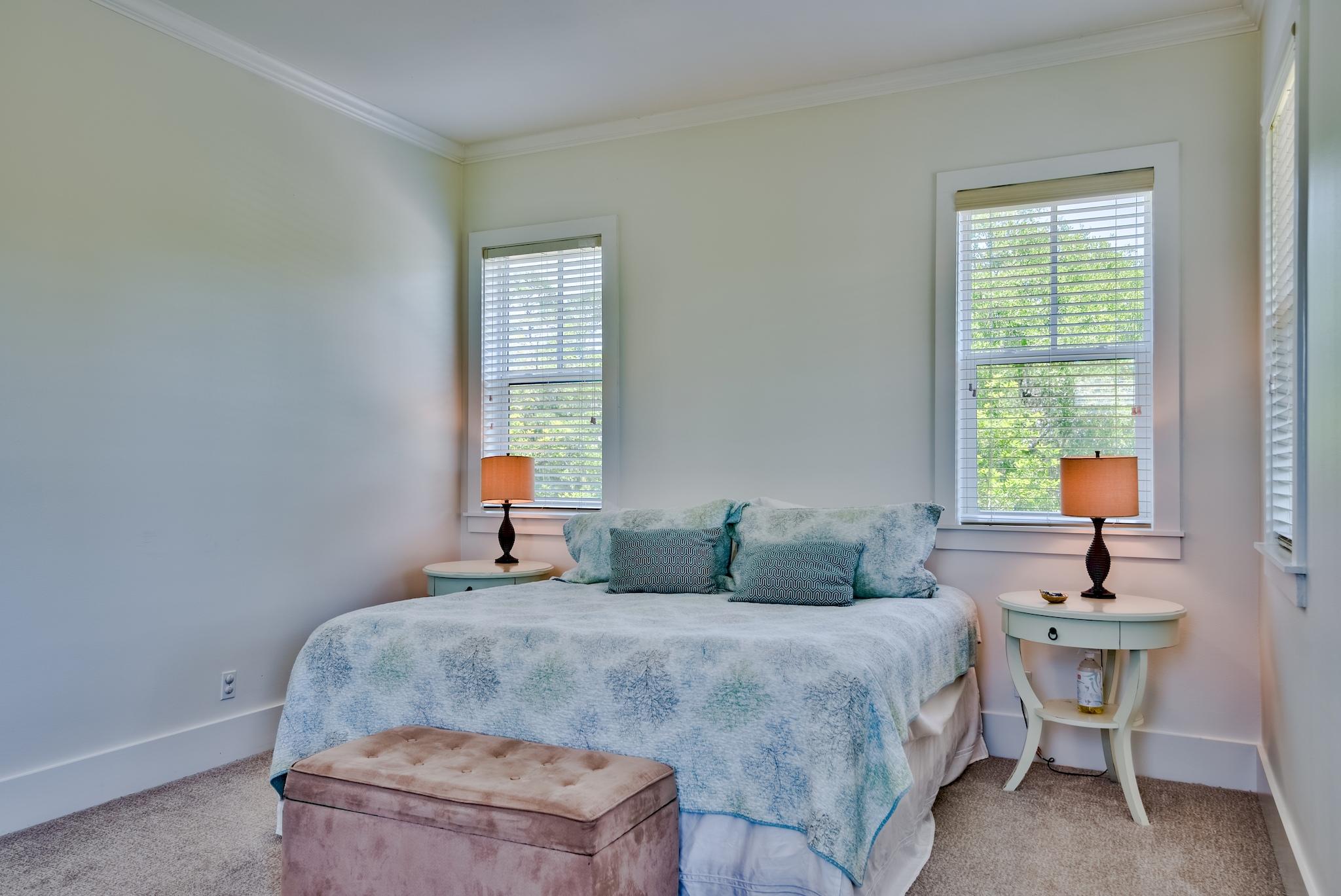 FOREST LAKES - Residential