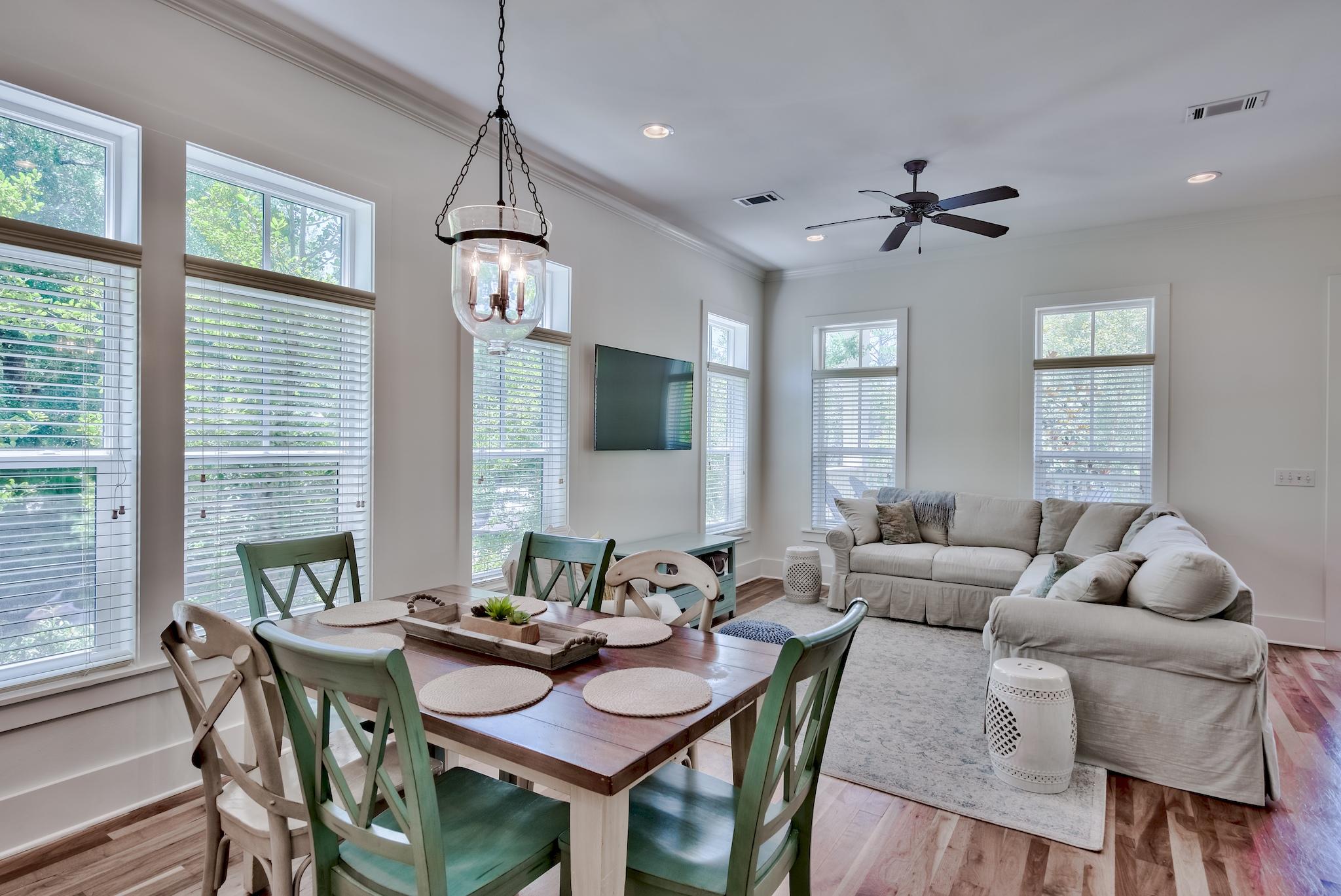 FOREST LAKES - Residential