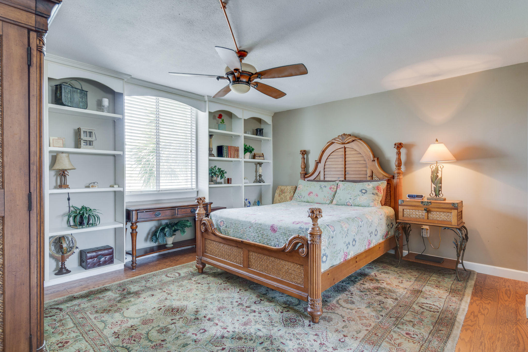 DOLPHIN POINT CONDO - Residential