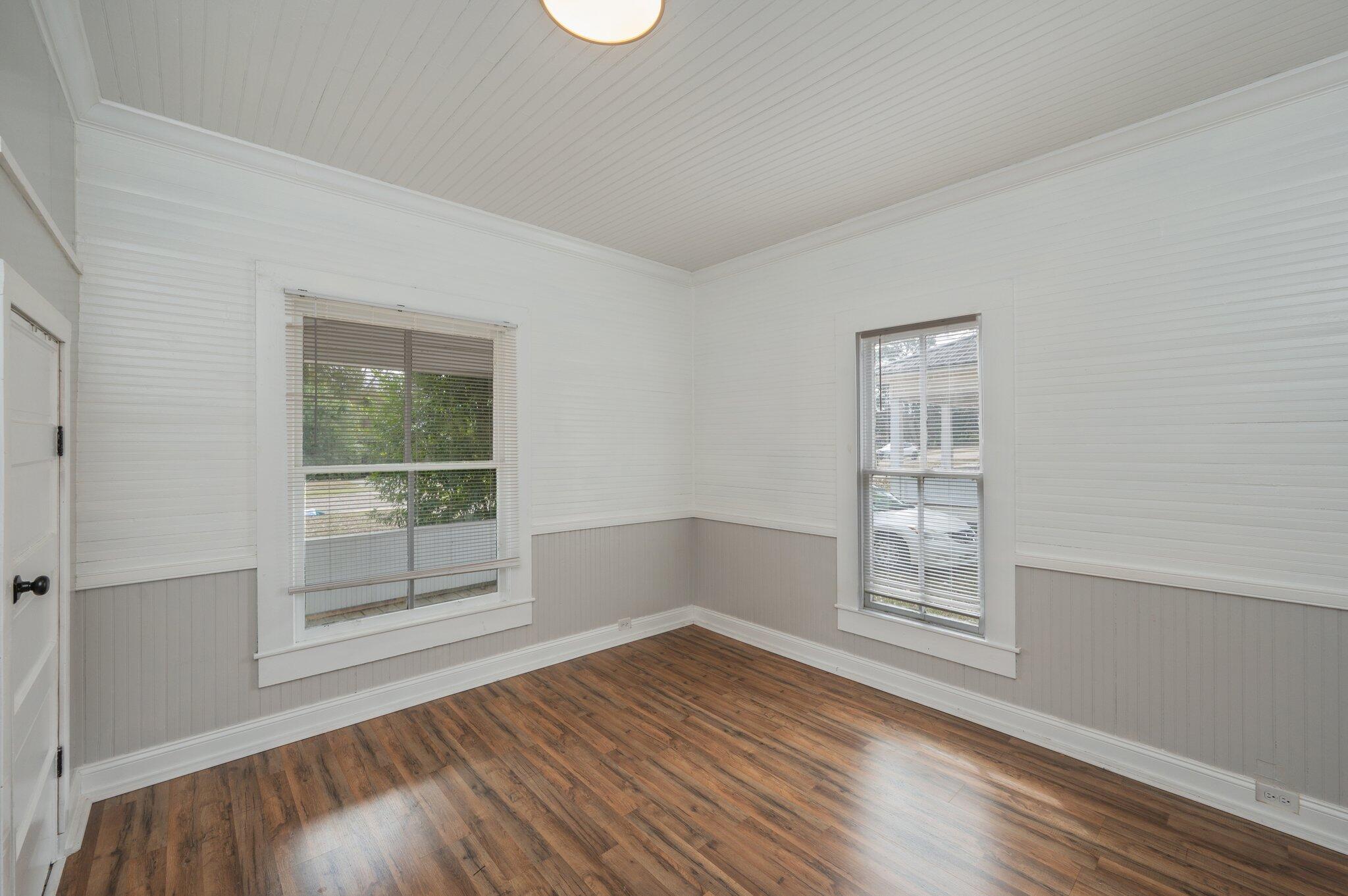 HUGHES ADDN-FLORALA - Residential