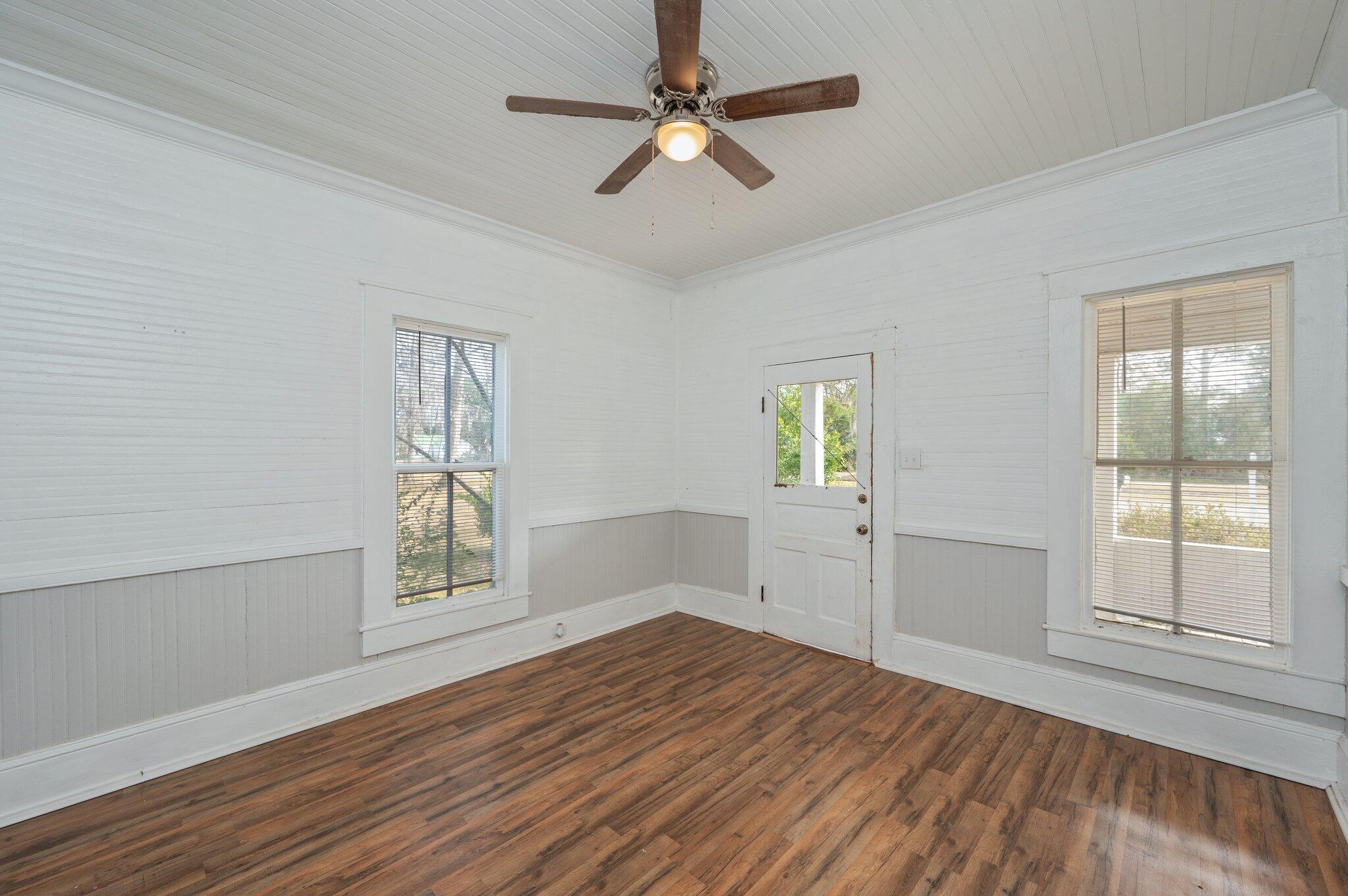 HUGHES ADDN-FLORALA - Residential