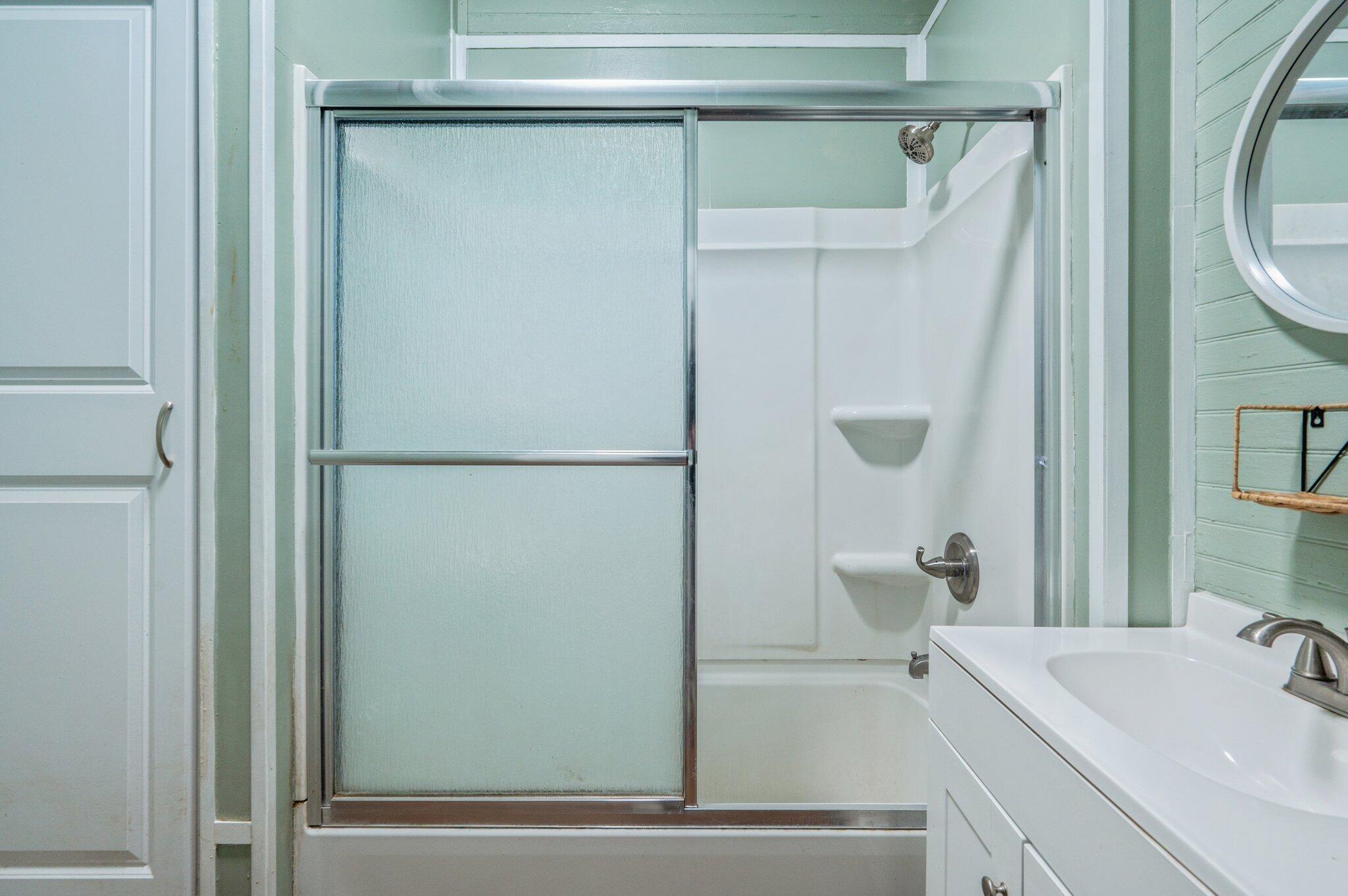 HUGHES ADDN-FLORALA - Residential