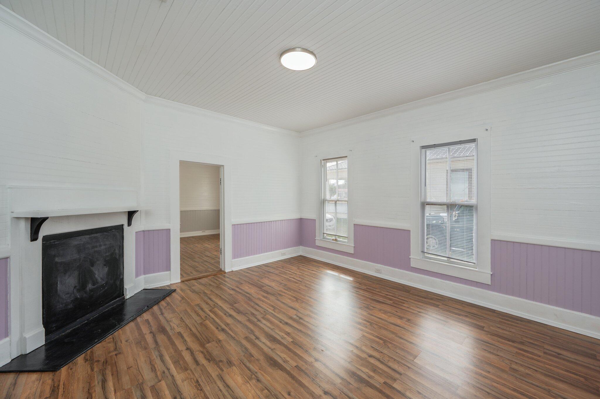 HUGHES ADDN-FLORALA - Residential