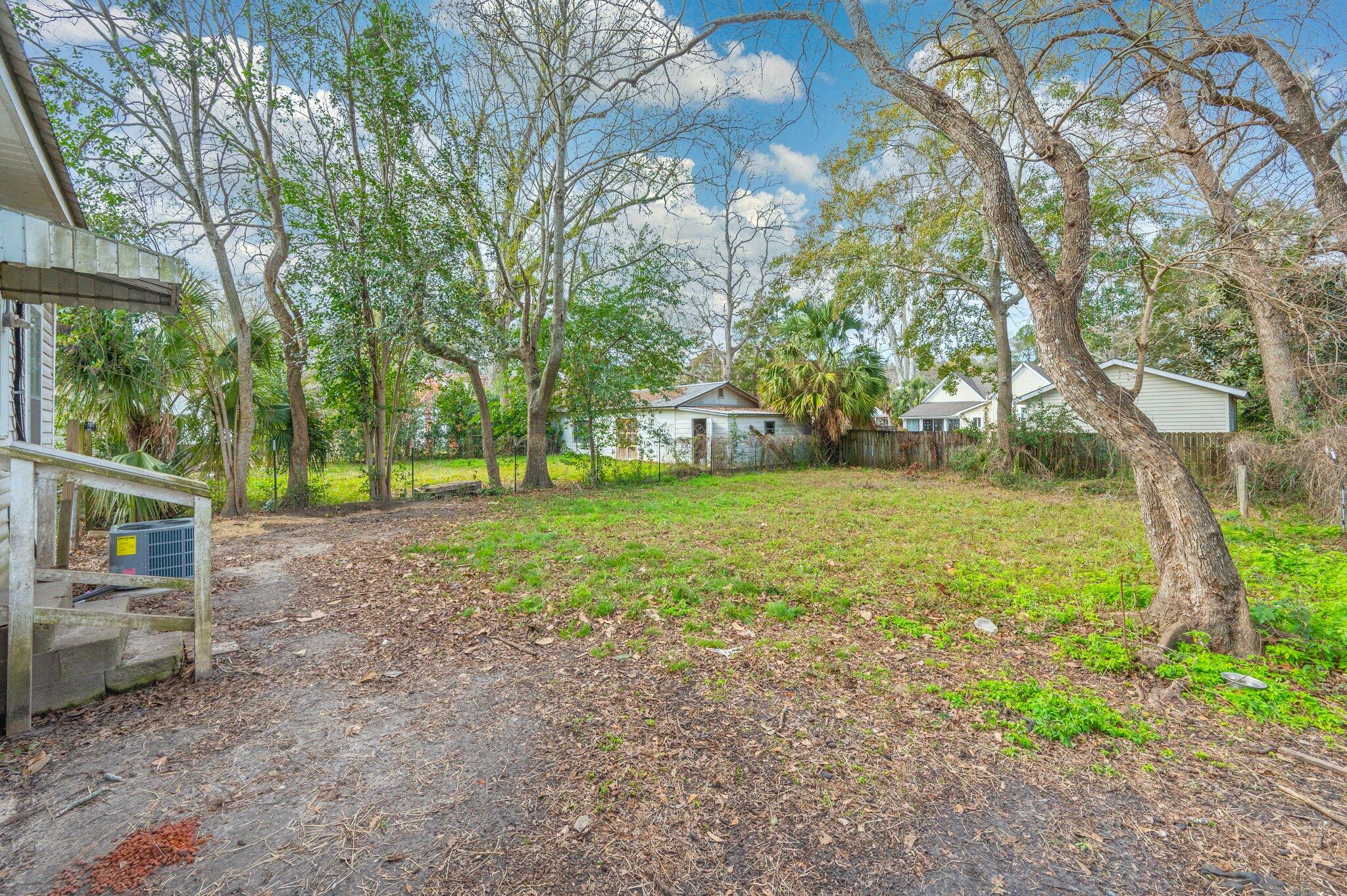 HUGHES ADDN-FLORALA - Residential