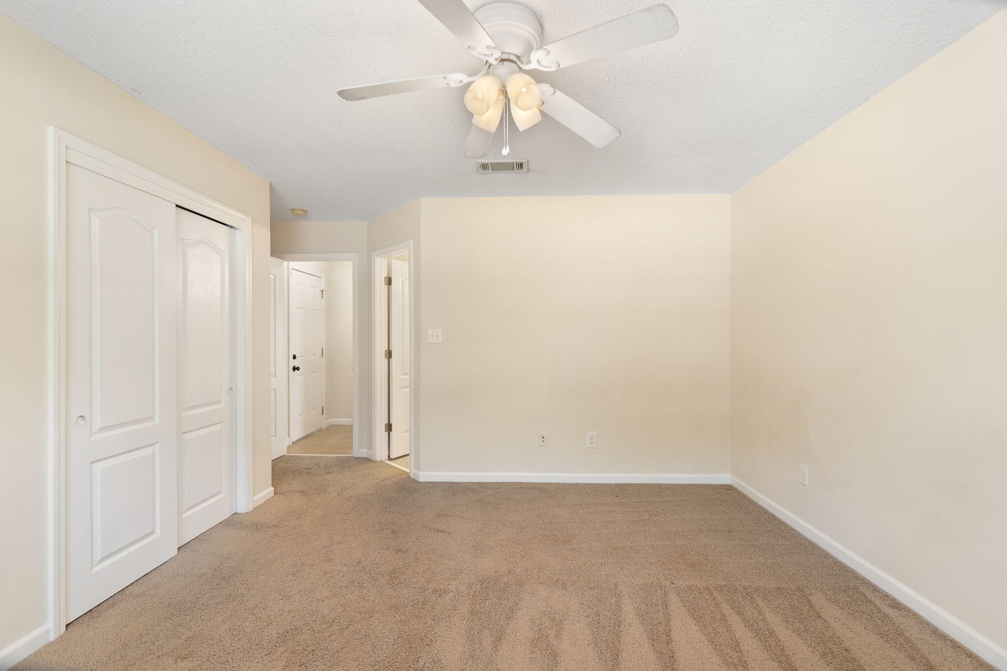 ROUNDUP VALLEY - Residential