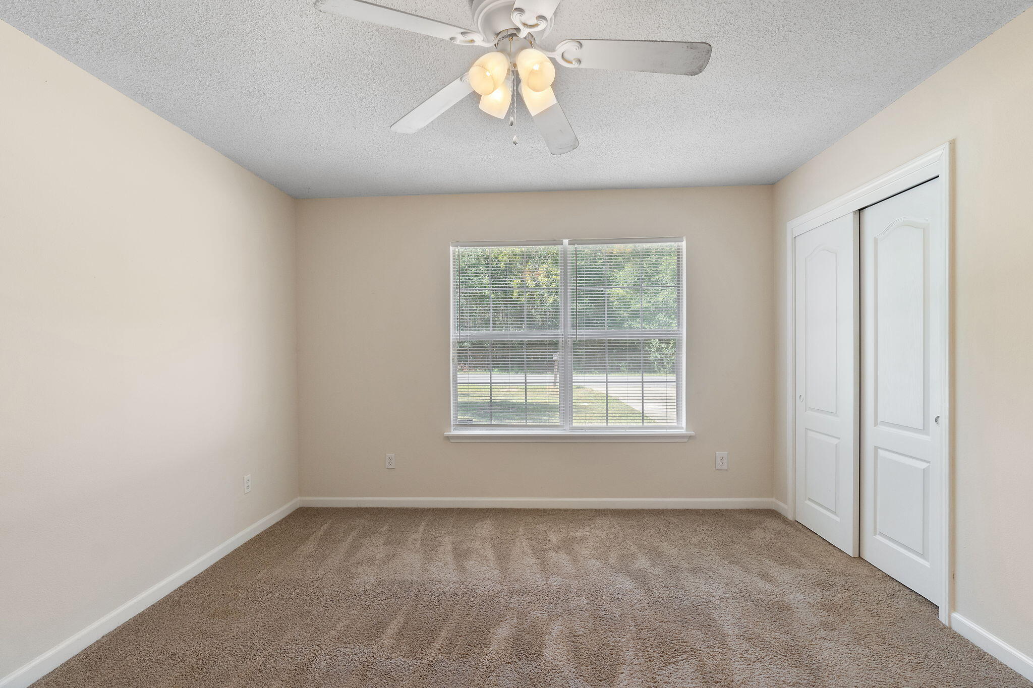 ROUNDUP VALLEY - Residential