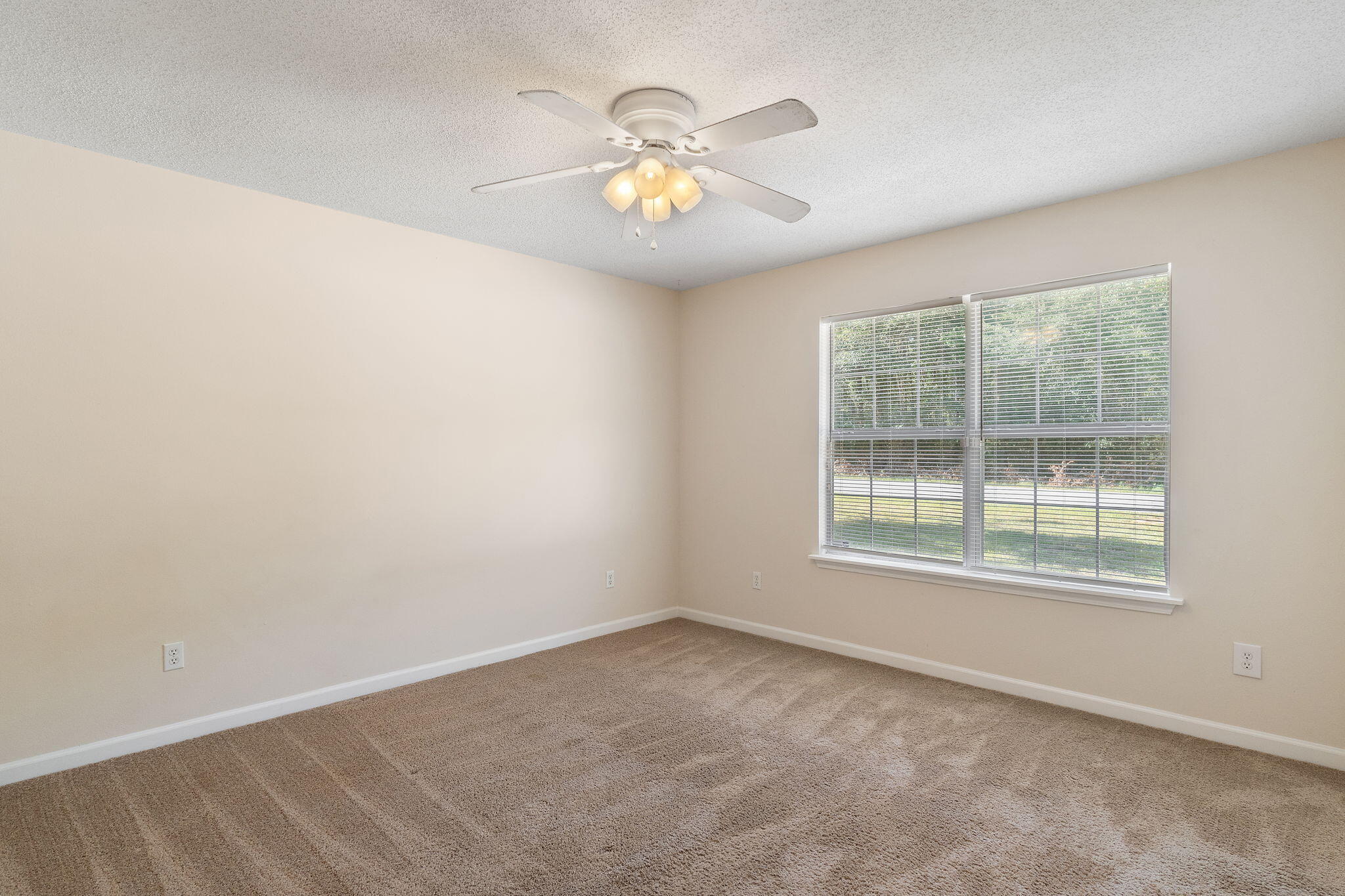 ROUNDUP VALLEY - Residential