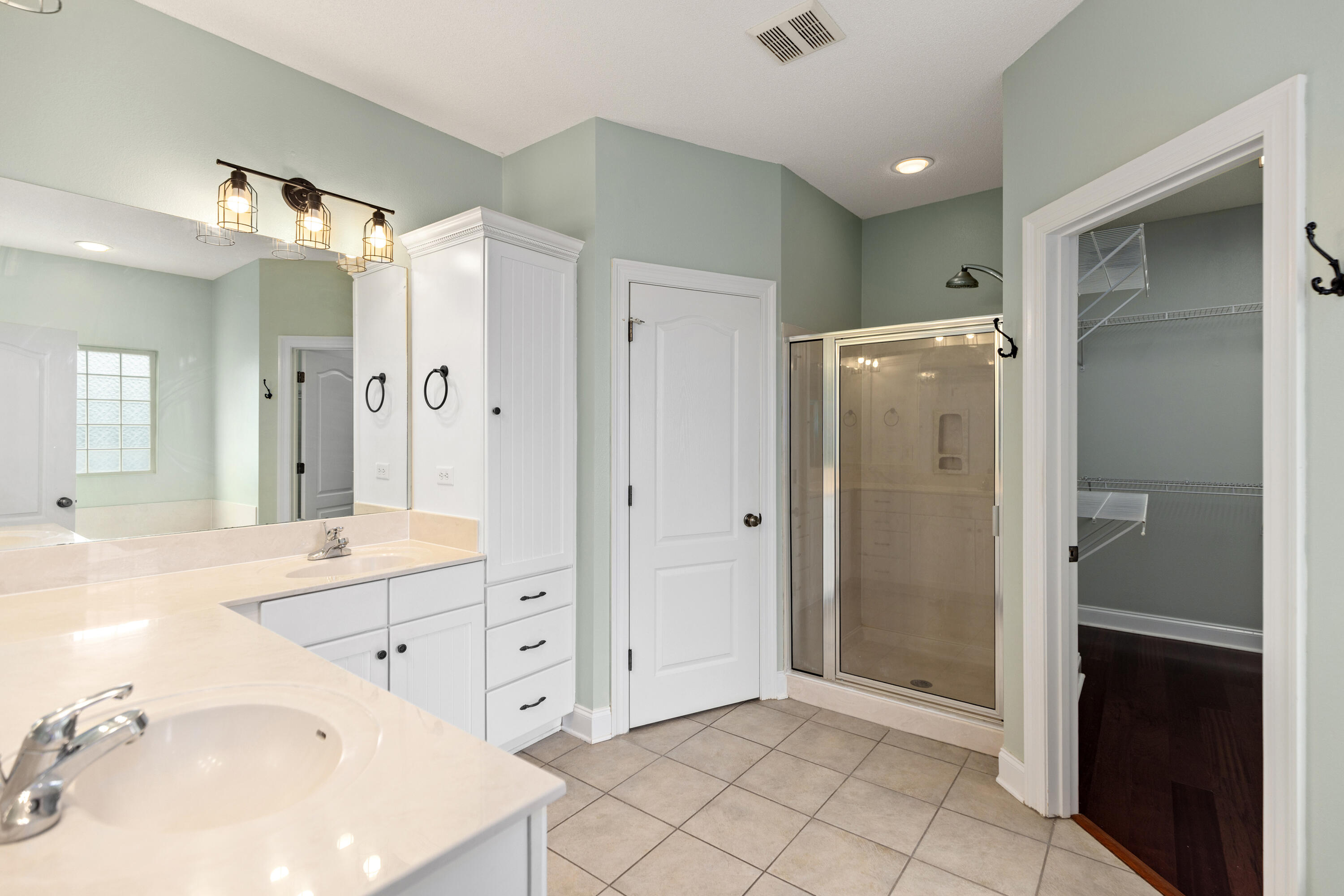 CHANAN ESTATES - Residential Lease