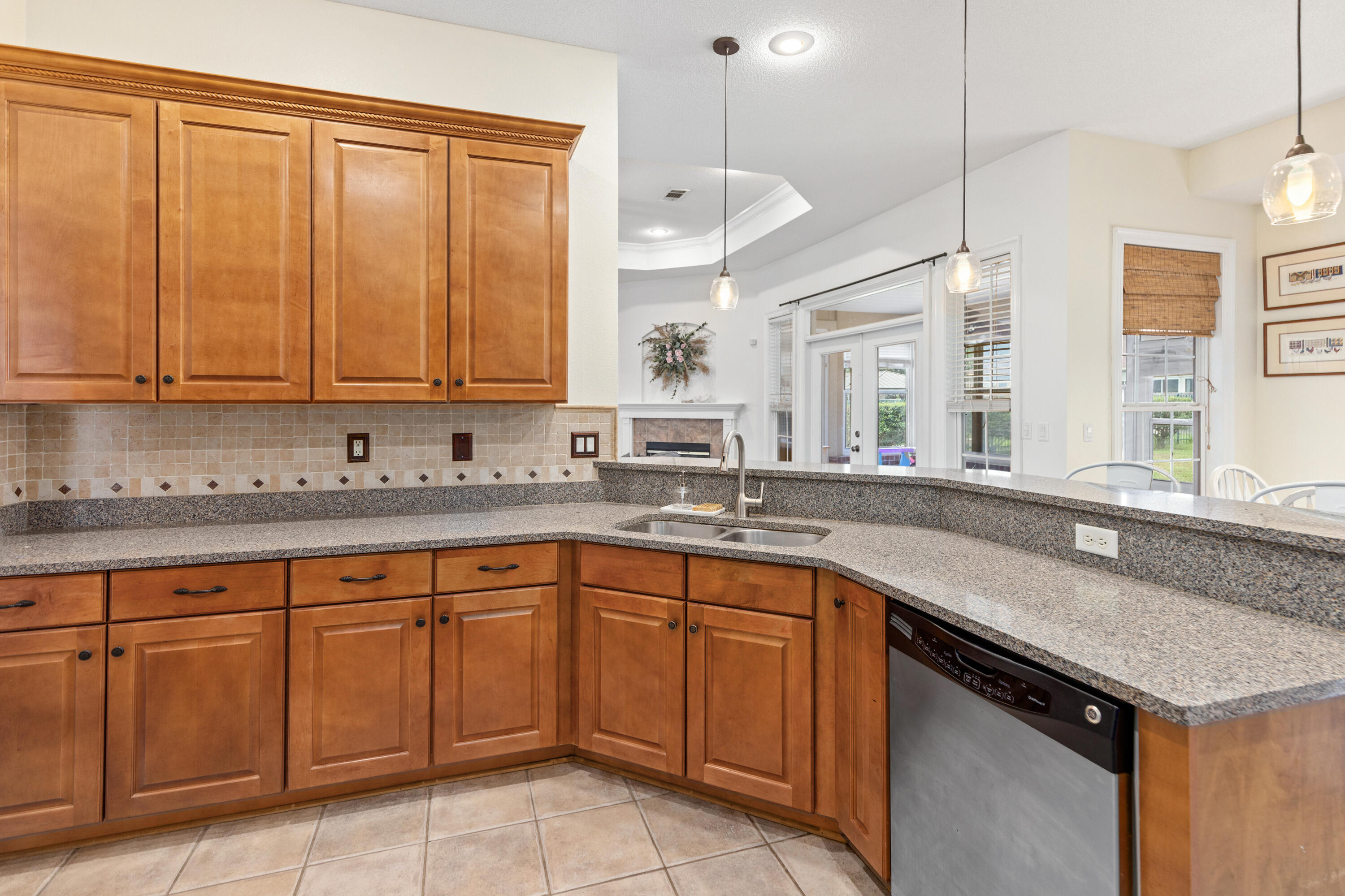 CHANAN ESTATES - Residential Lease