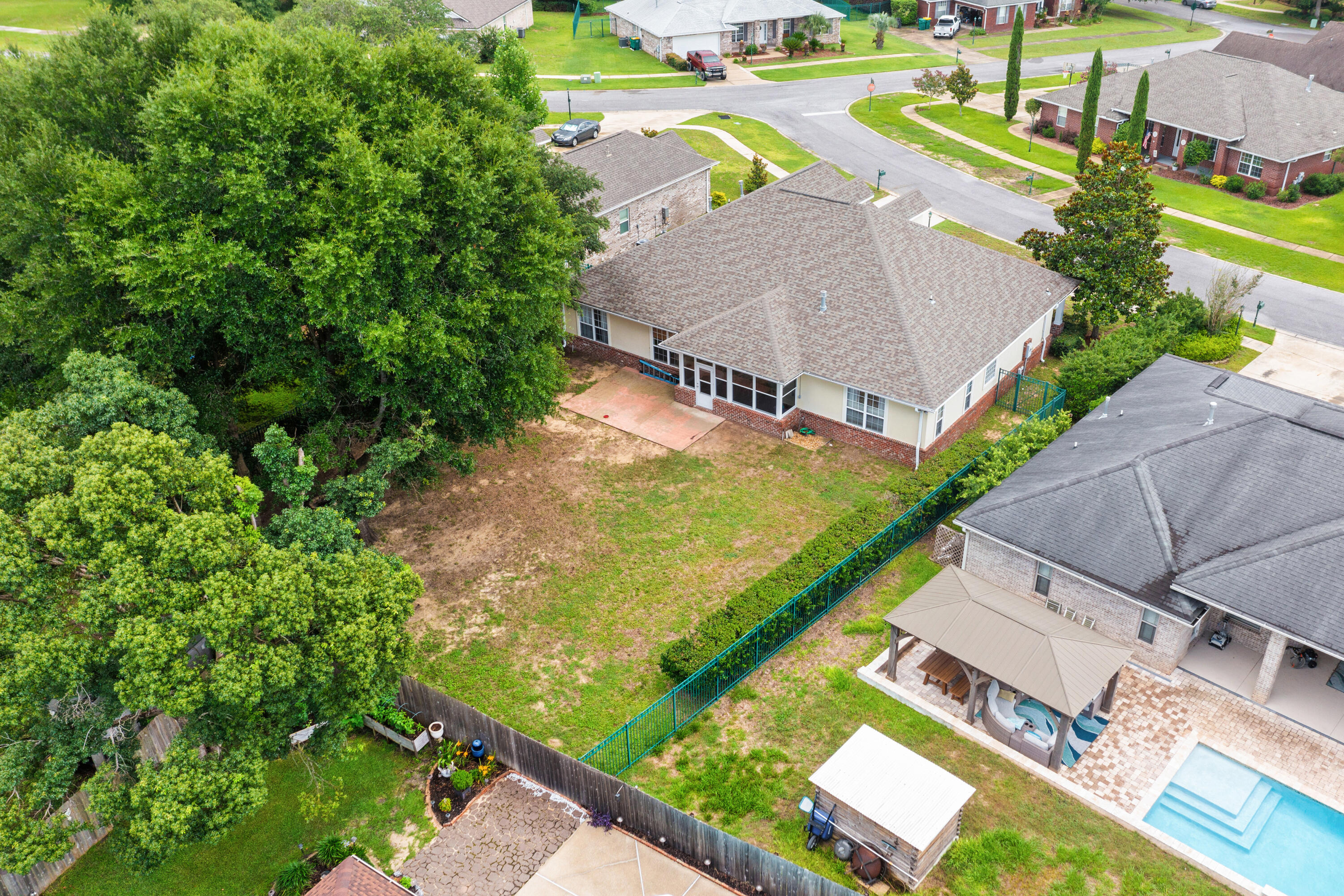 CHANAN ESTATES - Residential Lease