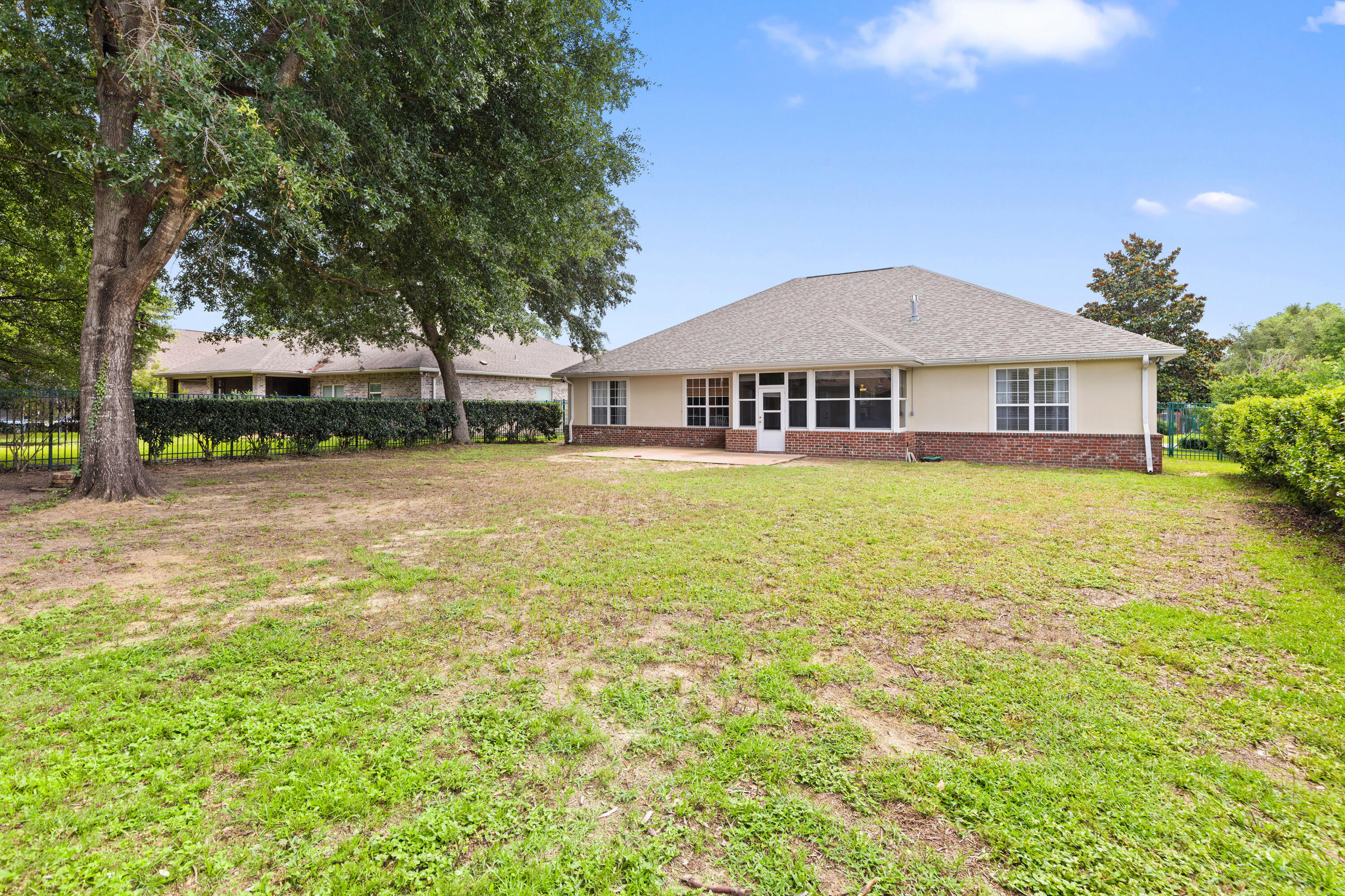 CHANAN ESTATES - Residential Lease