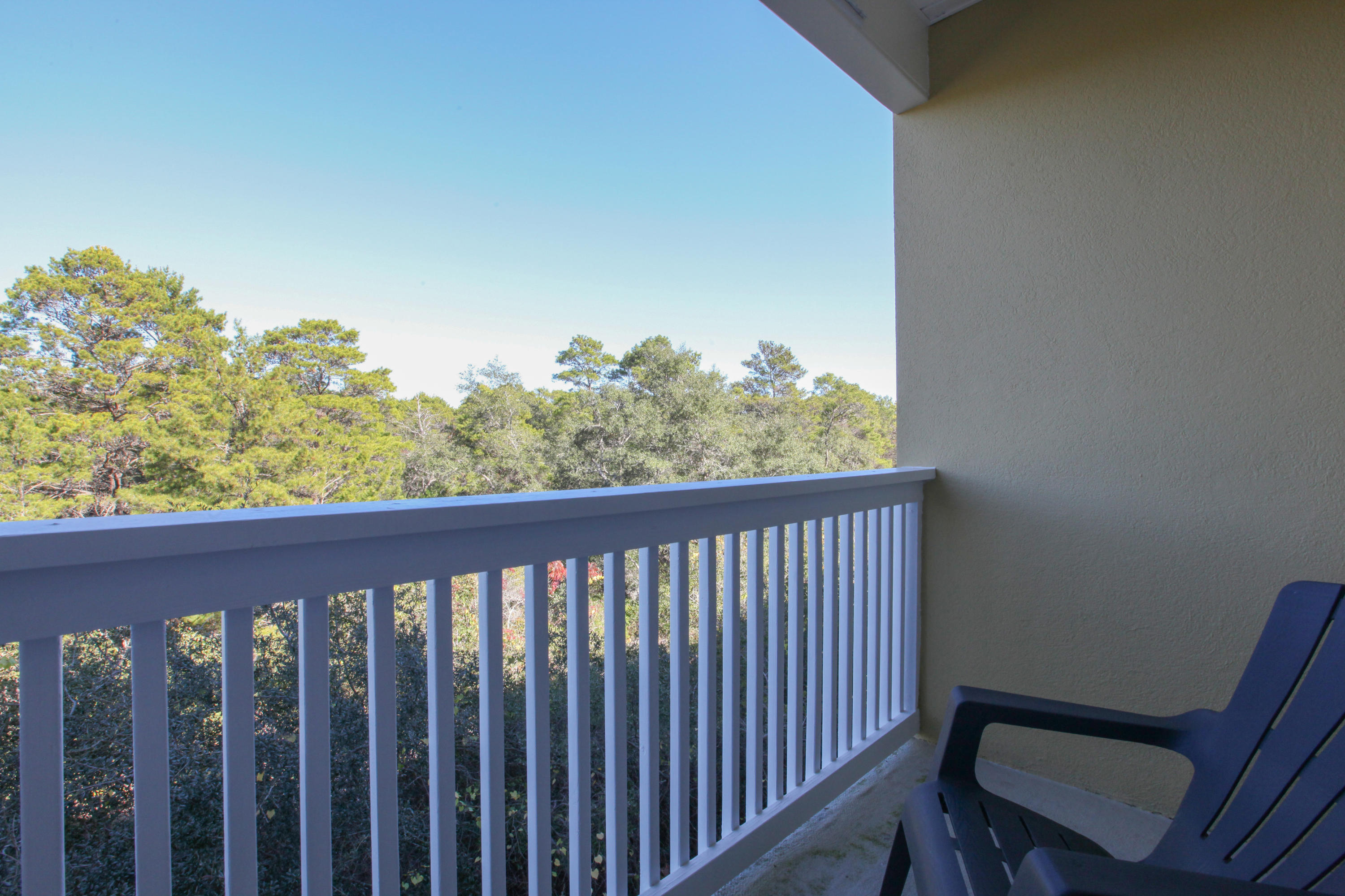 HERON'S WATCH CONDO PH 1 - Residential