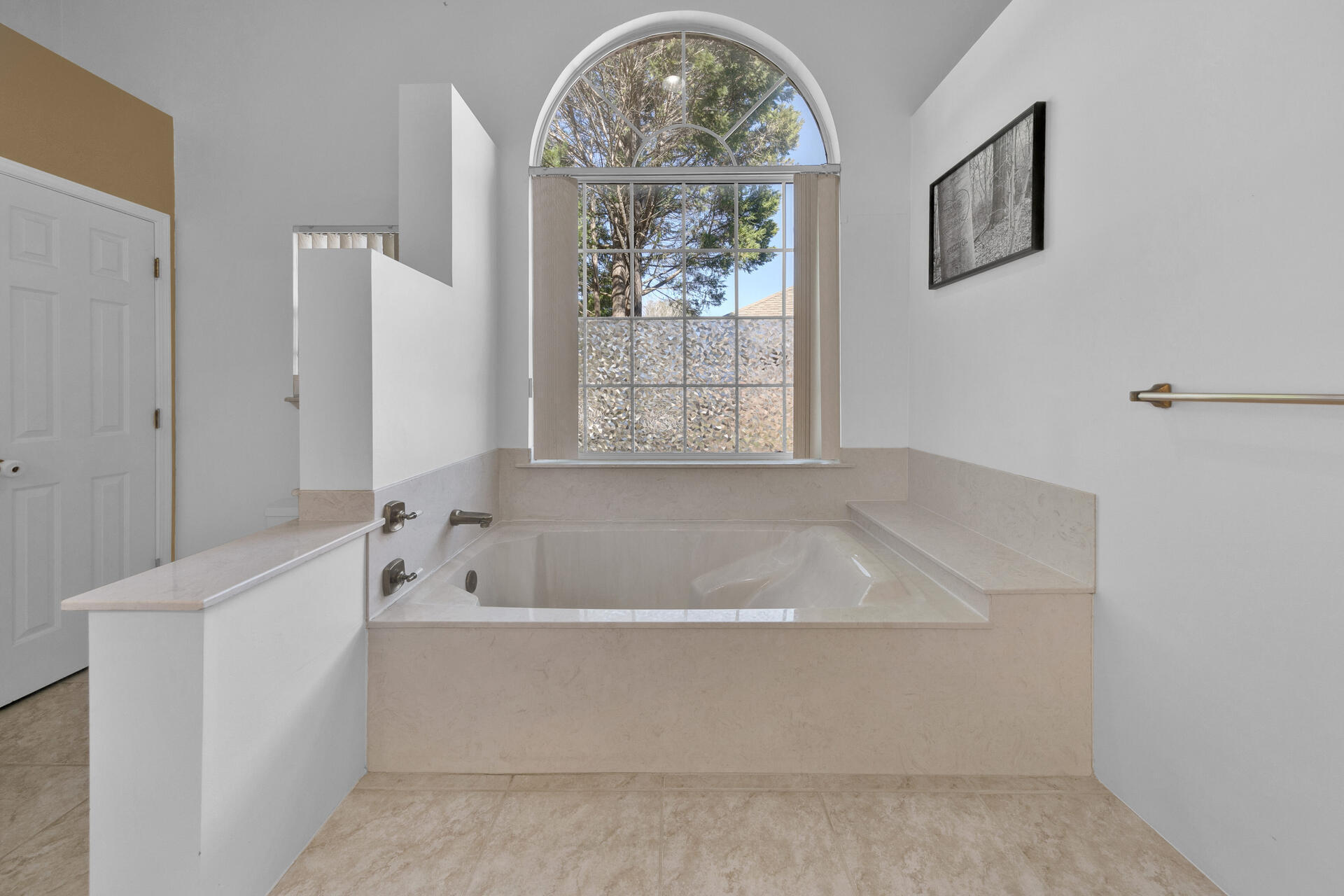 Rocky Bayou Country Club Estates - Residential