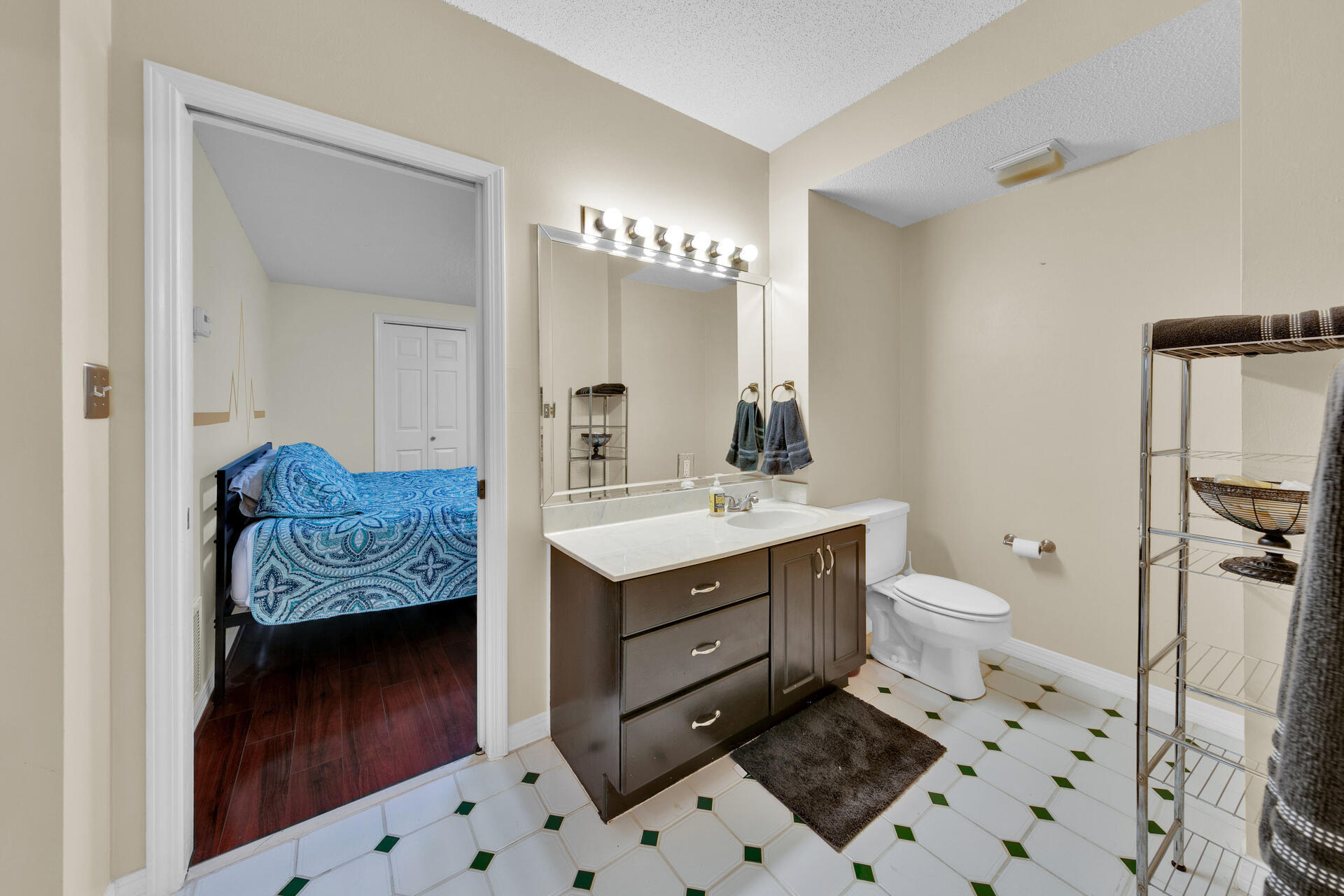 Rocky Bayou Country Club Estates - Residential