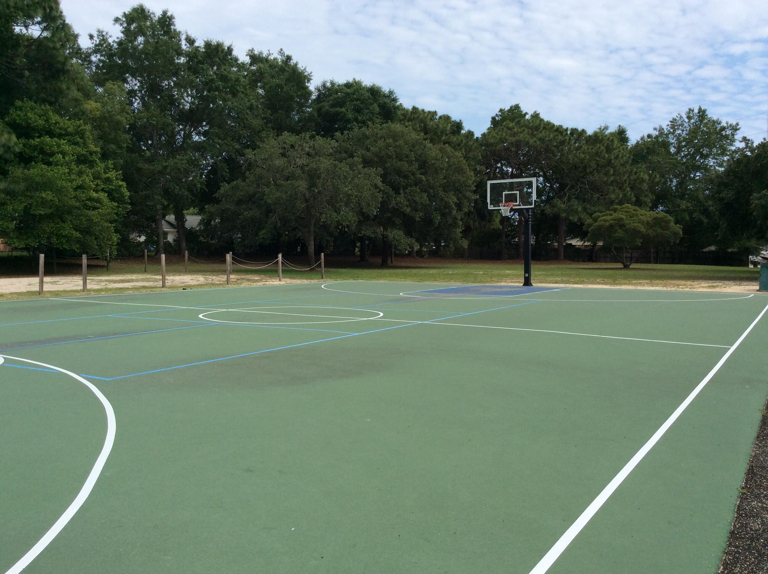 SANTA MARKELLA S/D LOT 24 BLK C - Residential