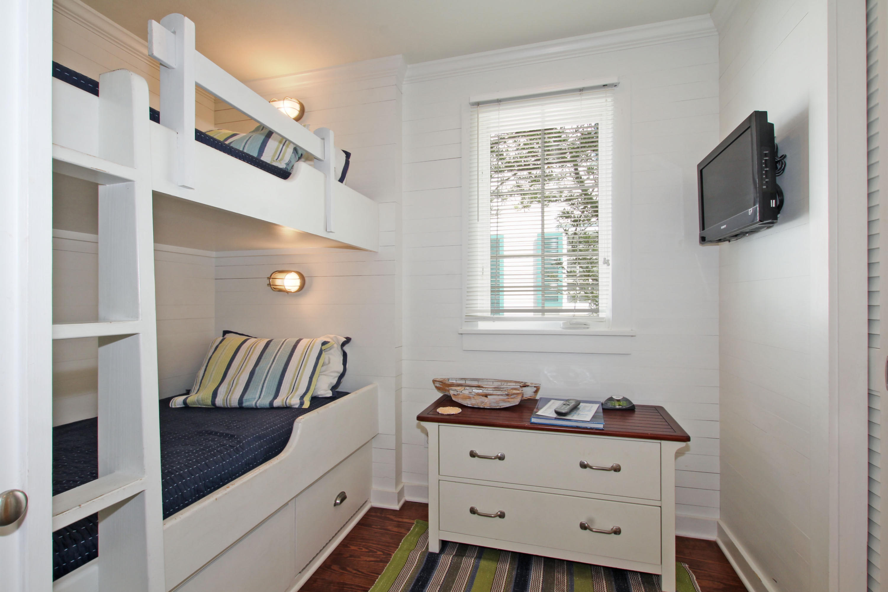 SEASIDE 06 - Residential