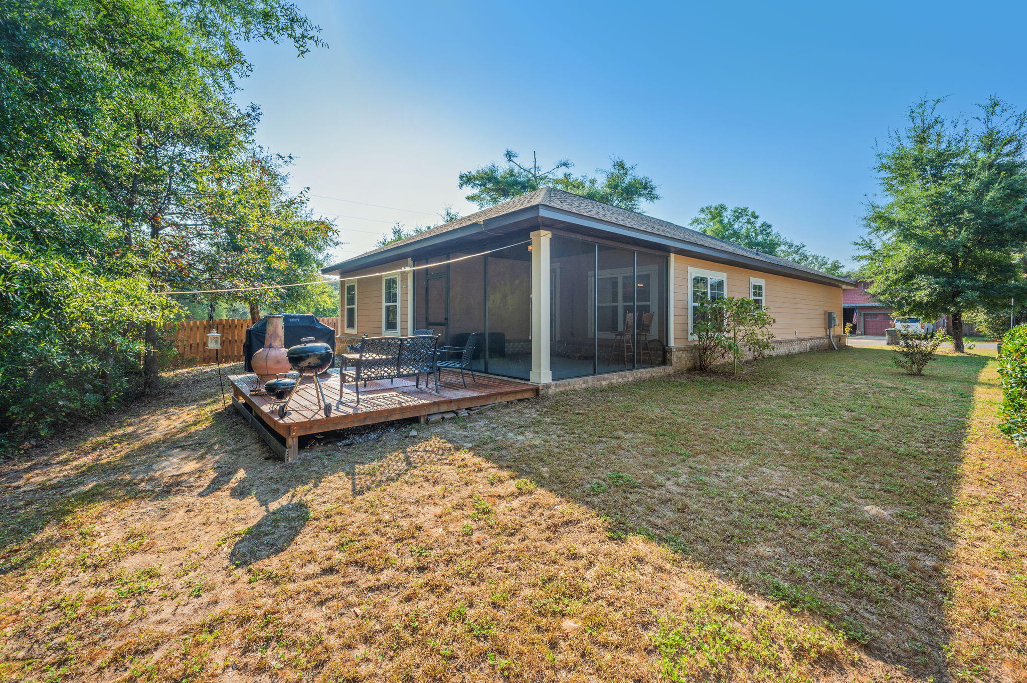 CANOPIES OF FREEPORT - Residential Lease