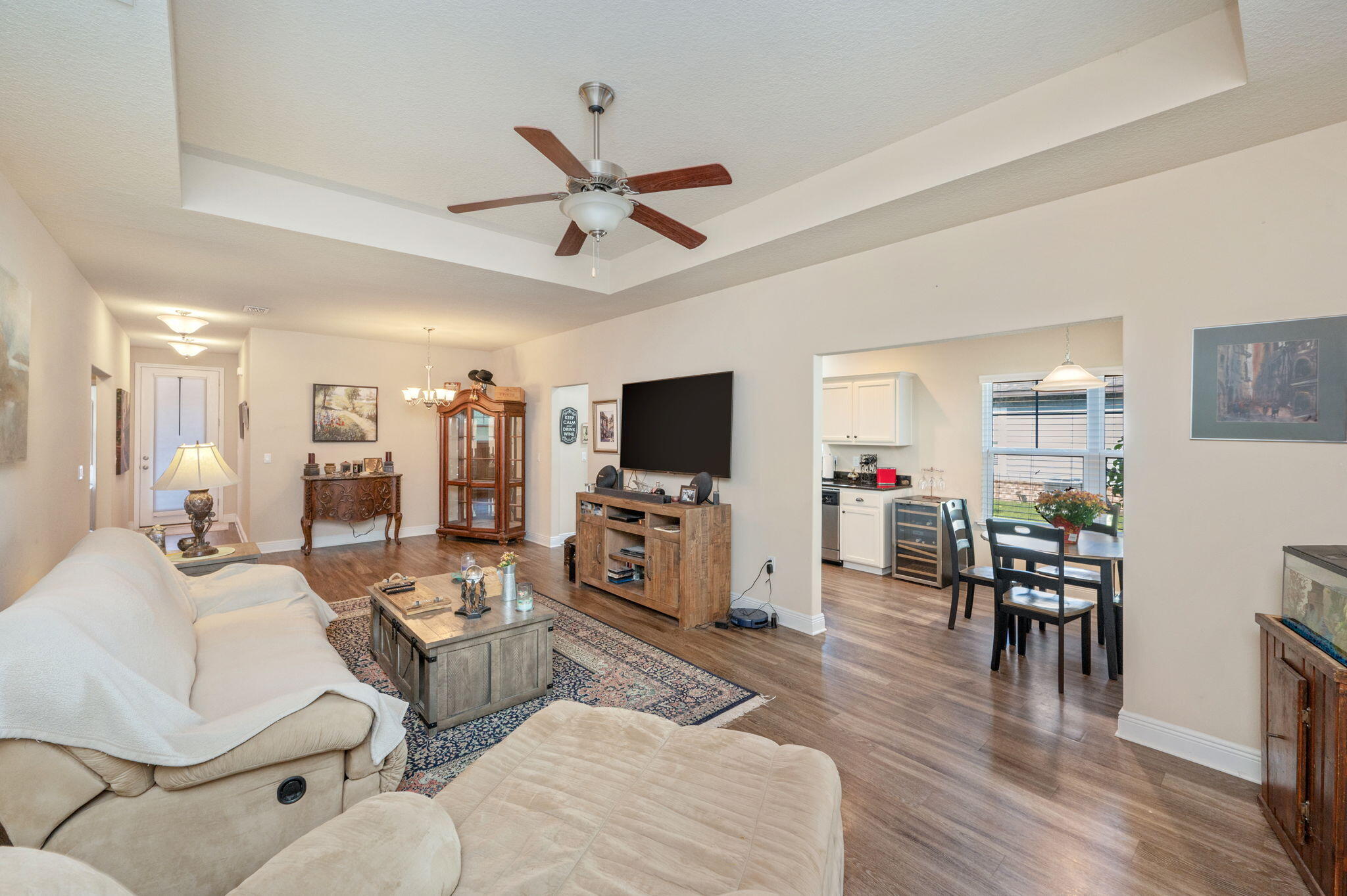 CANOPIES OF FREEPORT - Residential Lease