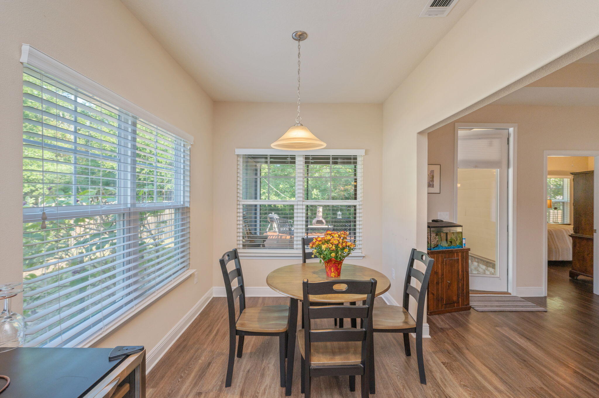 CANOPIES OF FREEPORT - Residential Lease