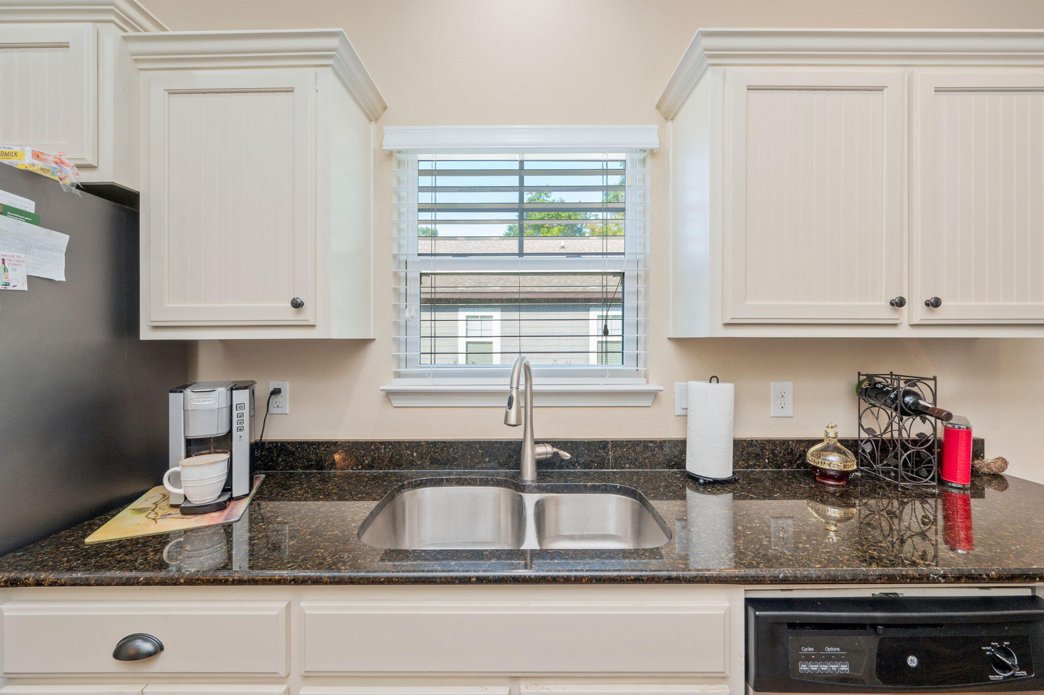 CANOPIES OF FREEPORT - Residential Lease