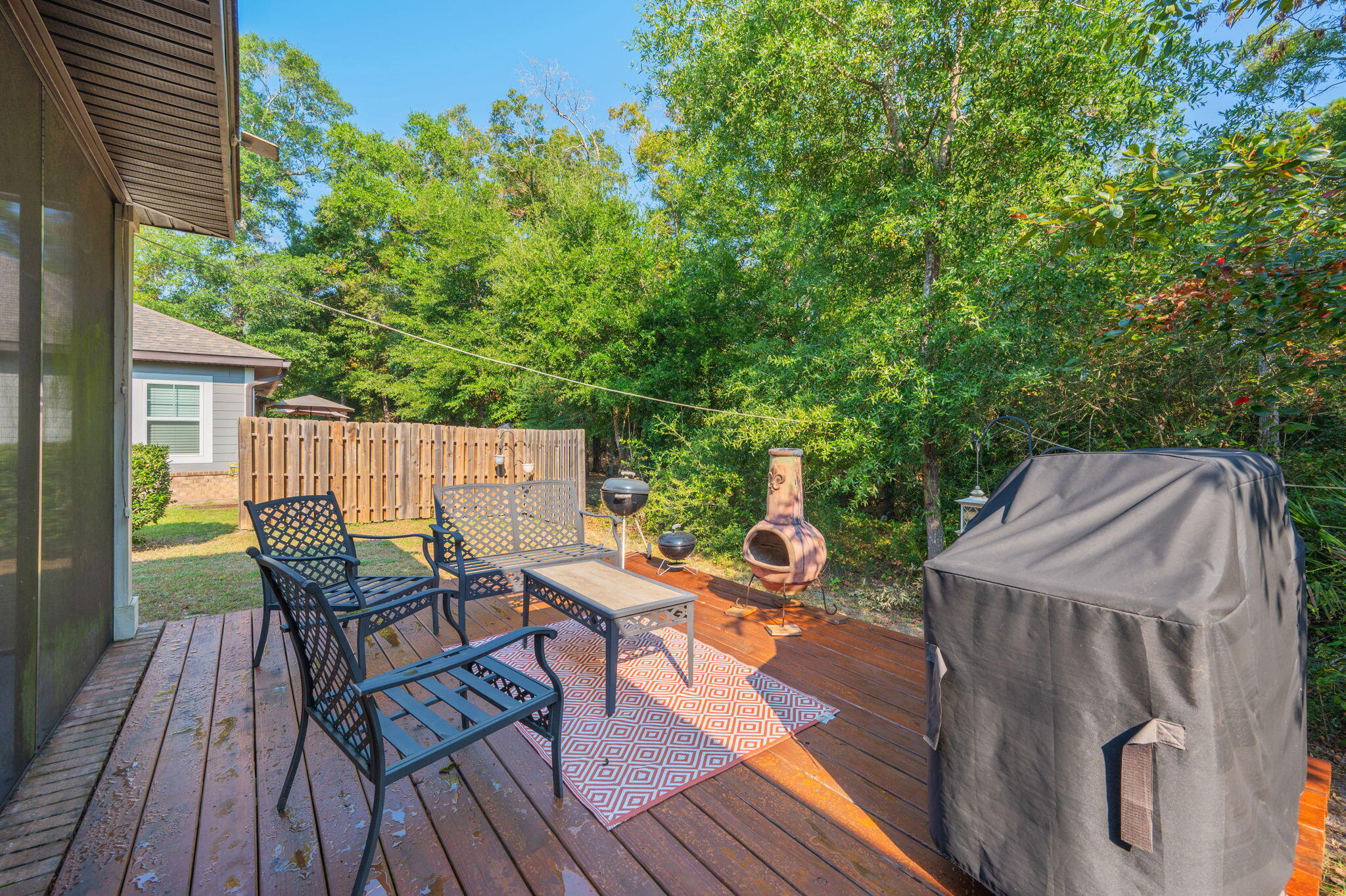CANOPIES OF FREEPORT - Residential Lease