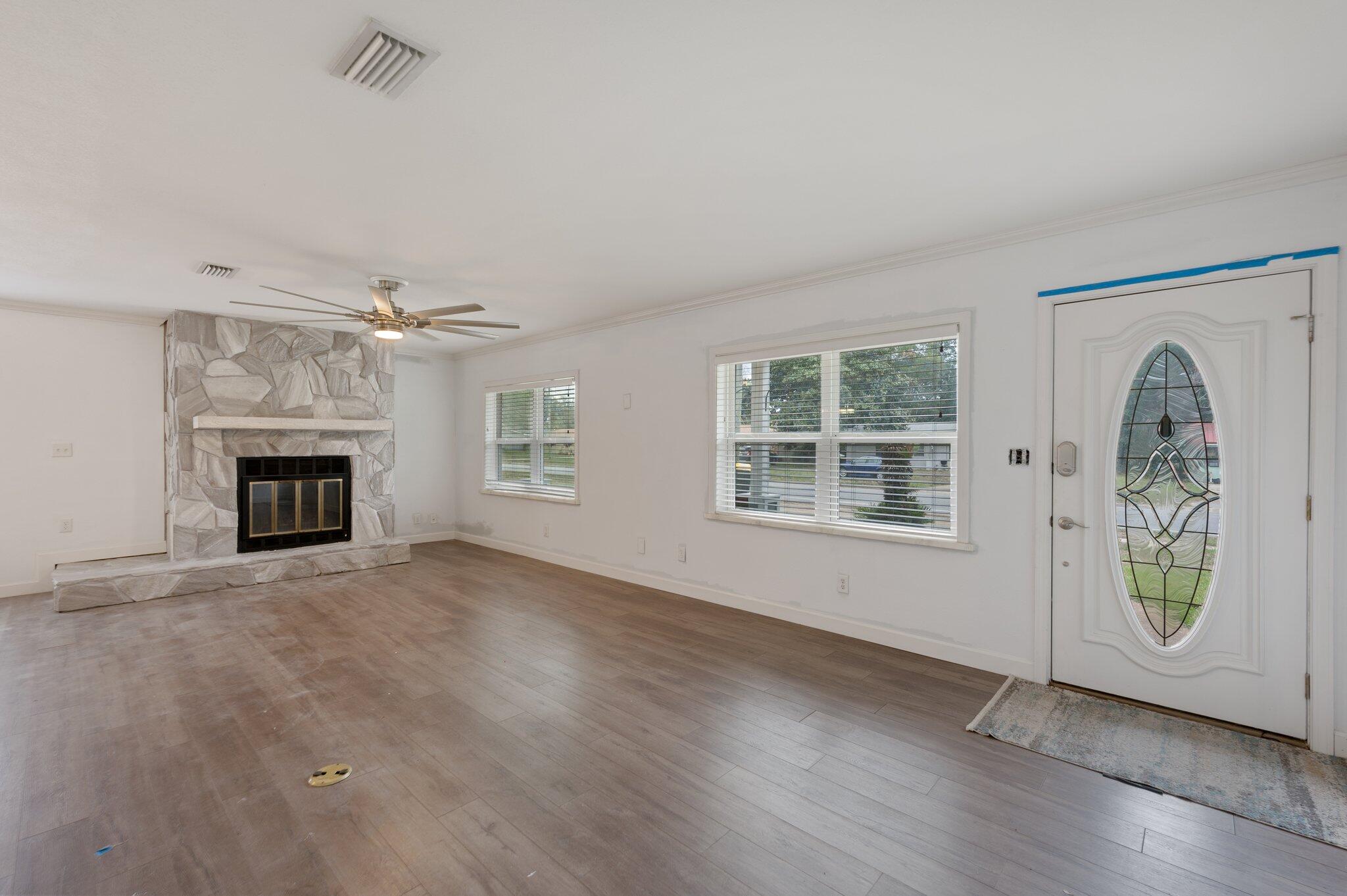 OAKLAND HEIGHTS - Residential