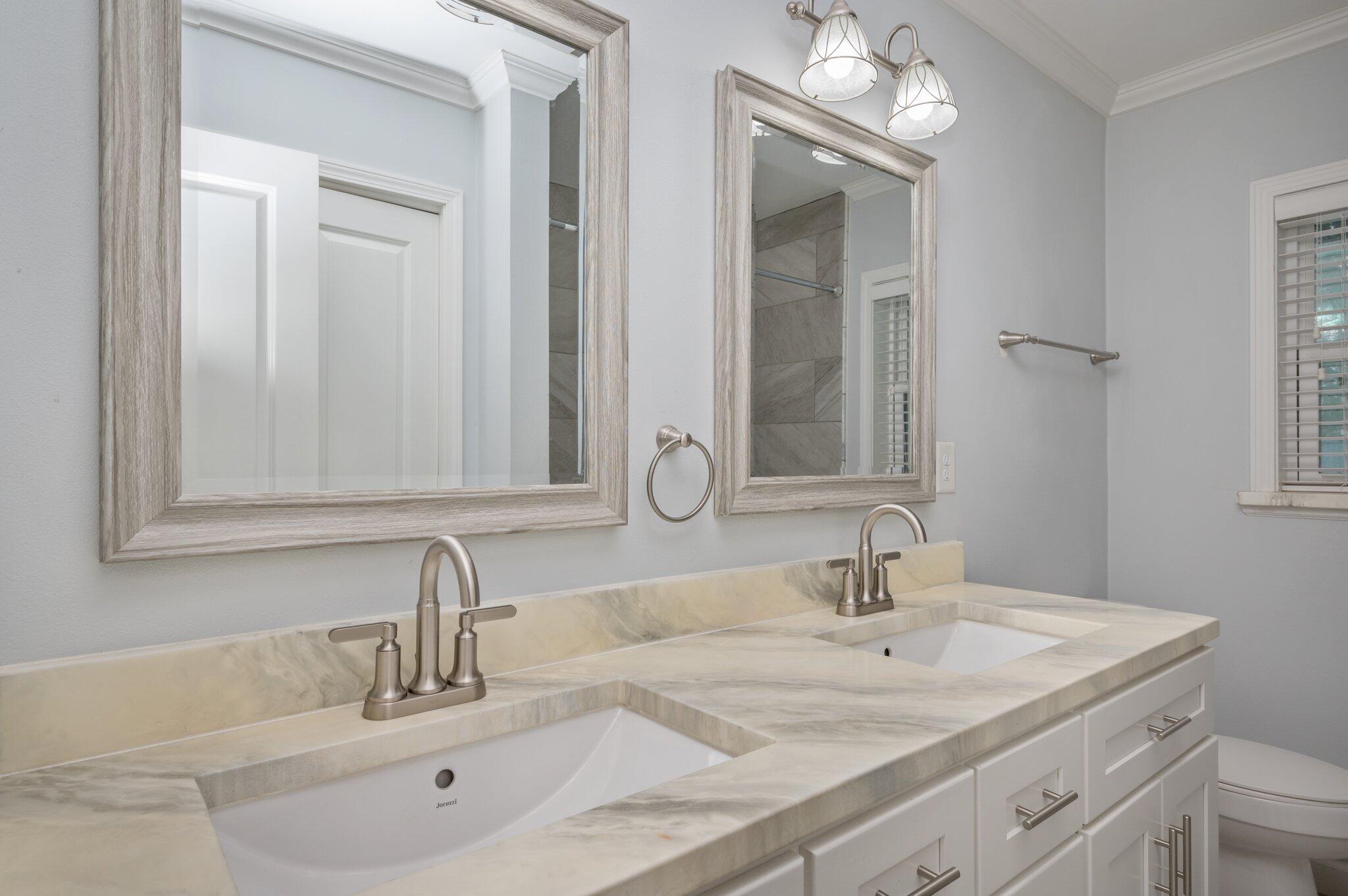 OAKLAND HEIGHTS - Residential