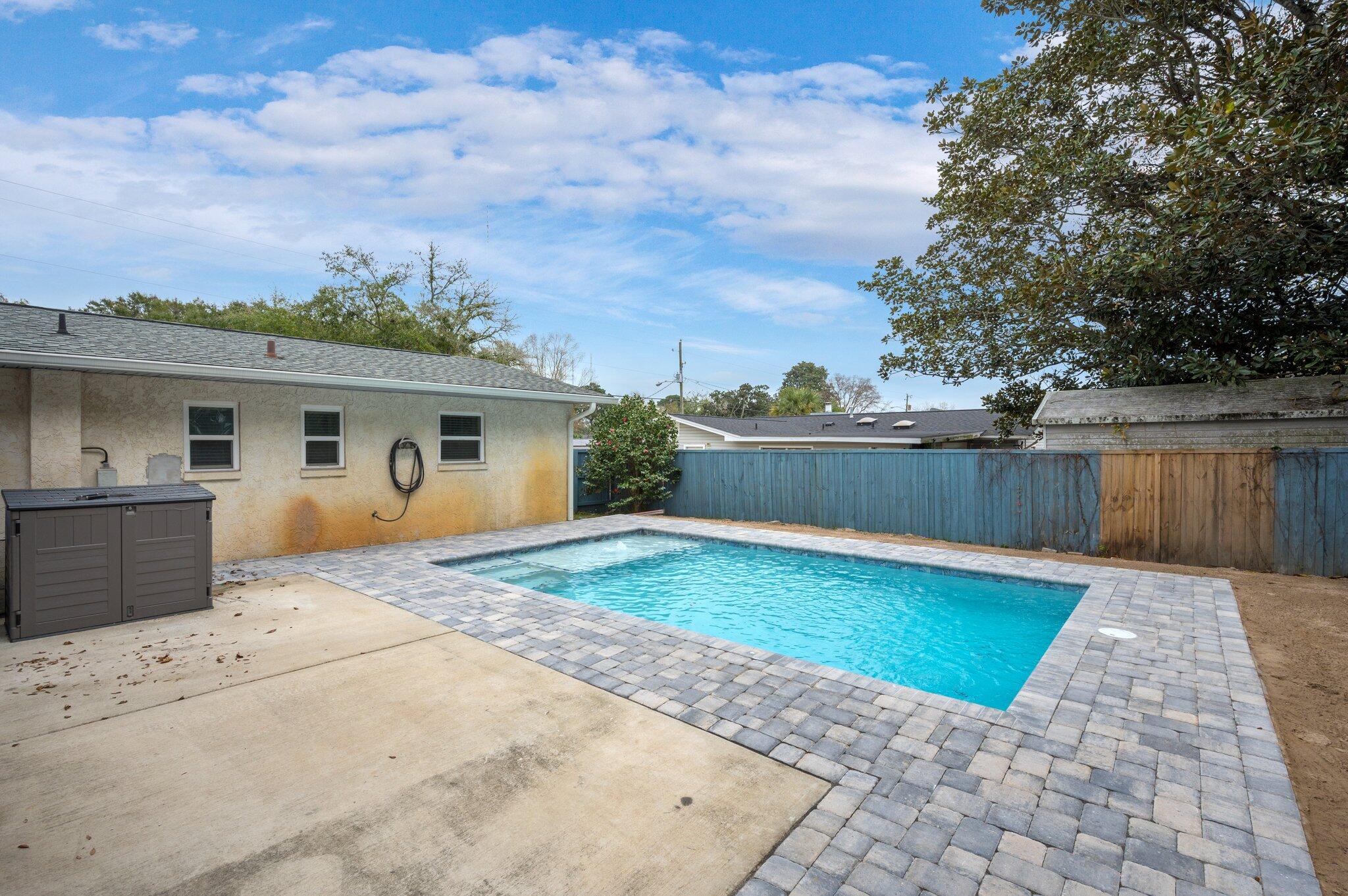 OAKLAND HEIGHTS - Residential