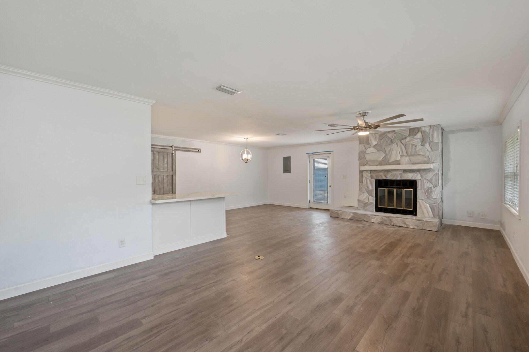 OAKLAND HEIGHTS - Residential